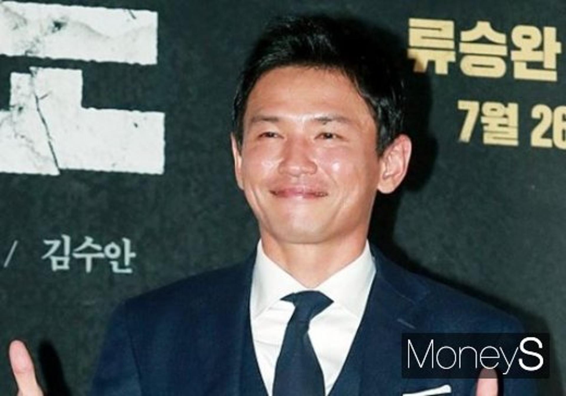 황정민 응급실 방문 "컨디션 난조, 이상 없다"