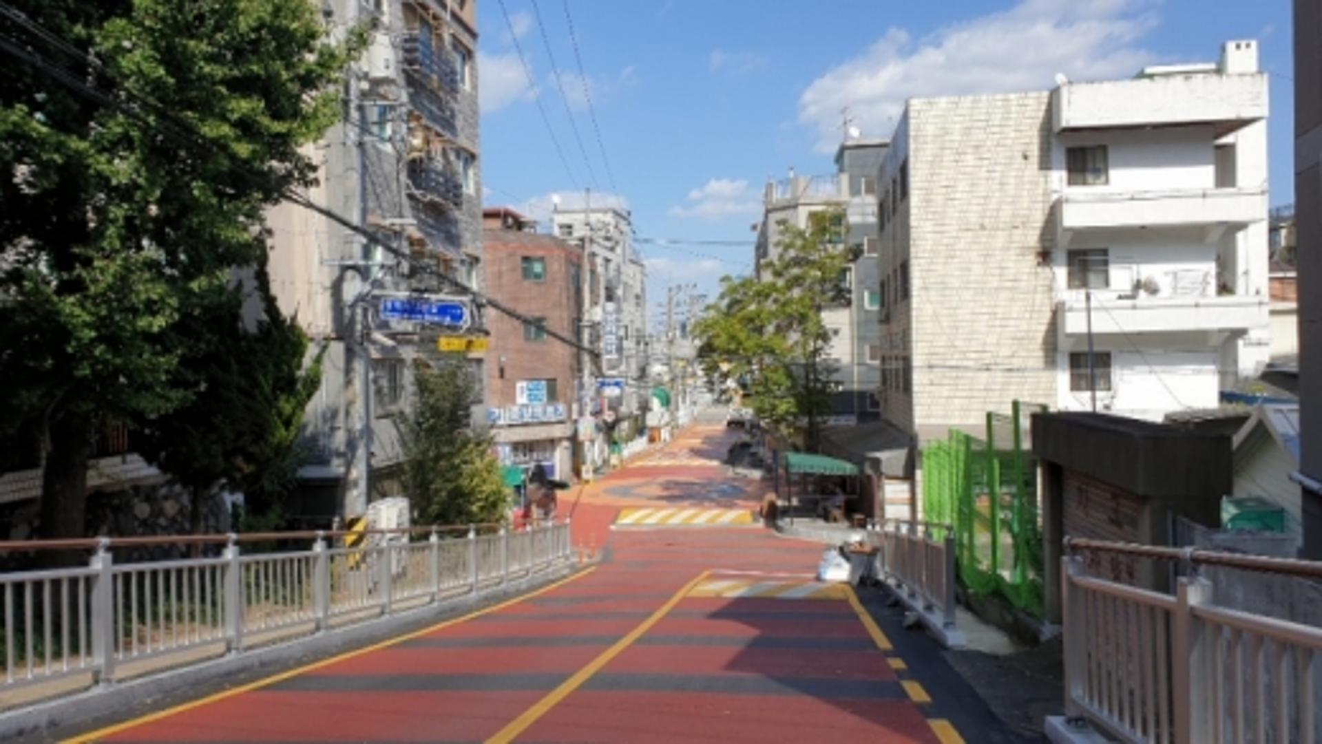 산뜻하고 깔끔해진 안양 명학마을…도시재생 뉴딜 성과