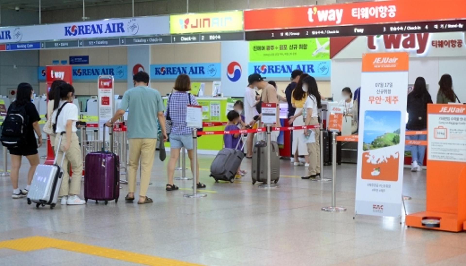 뻥 뚫린 광주공항 보안… 초등생이 언니 신분증으로 비행기 타