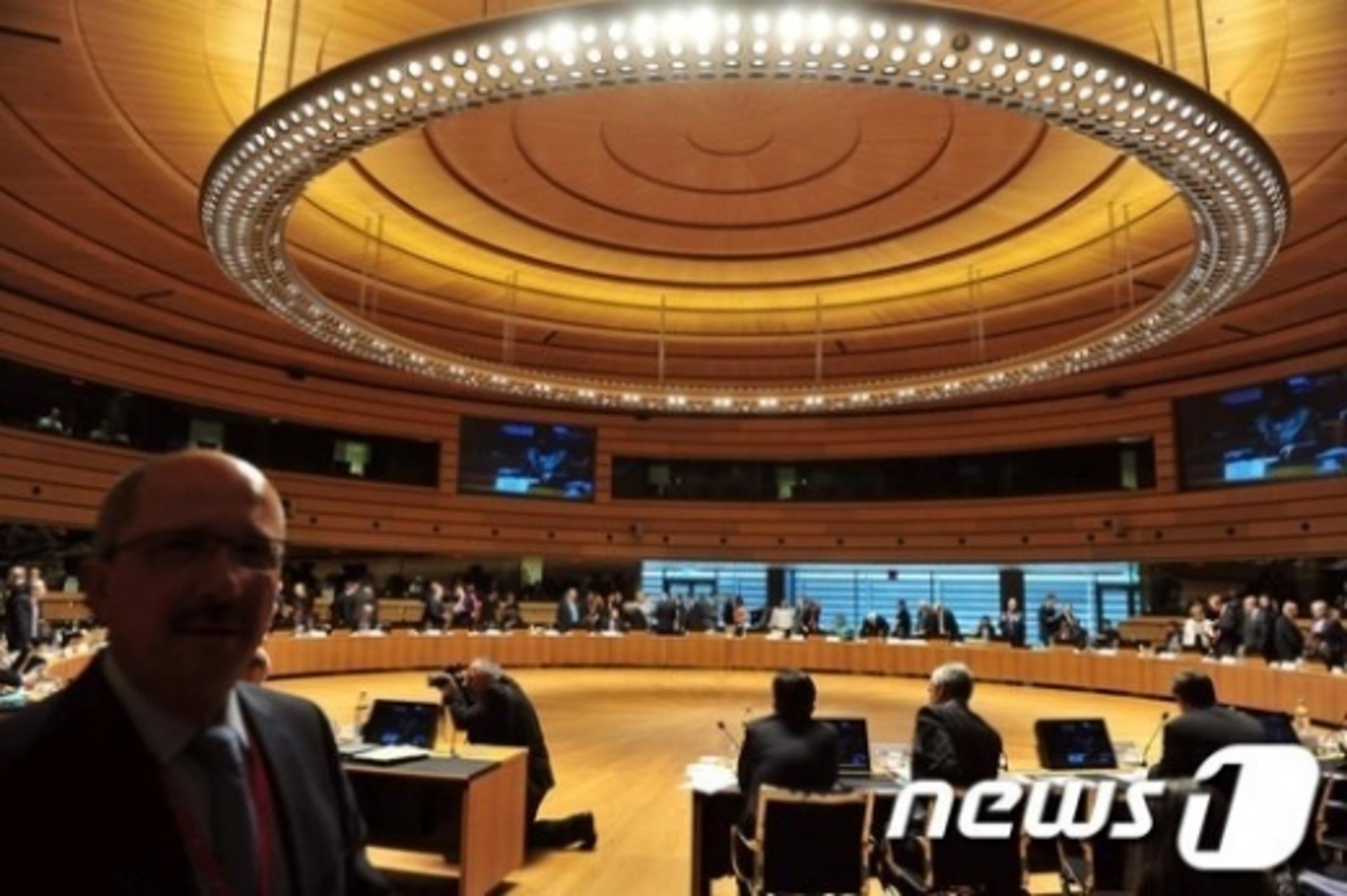 EU도 나섰다… 나발니 독살 시도한 러시아 제재키로