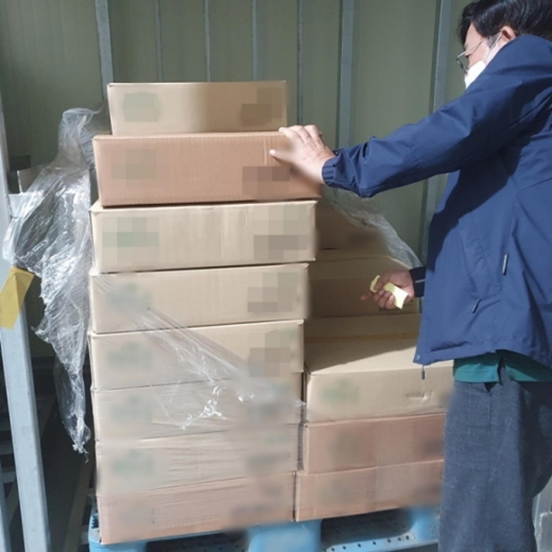 경기도 특사경, 유통기한 경과 제품 등 추석 불량식품 23톤 적발