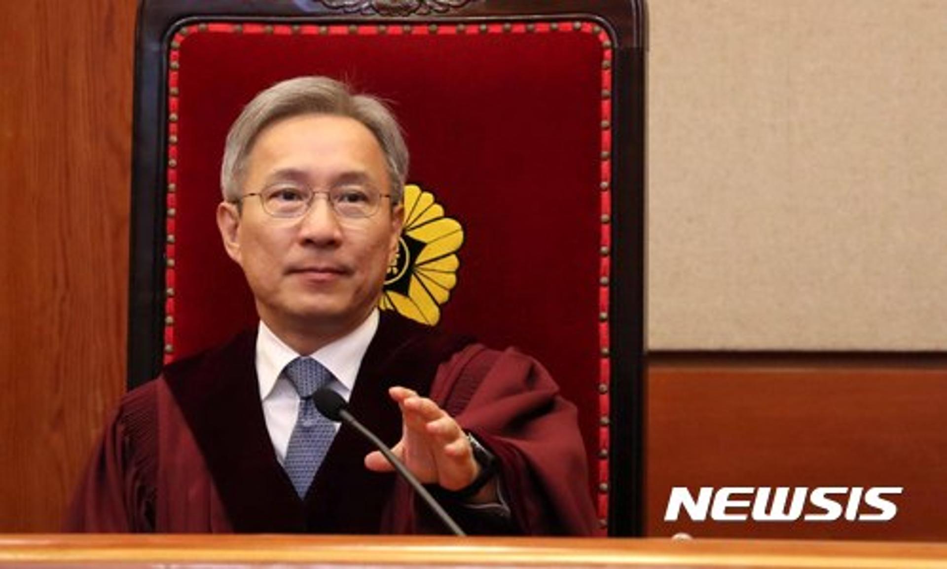 이재용 파기환송심 전문심리위원에 '朴탄핵 주심' 강일원 지정