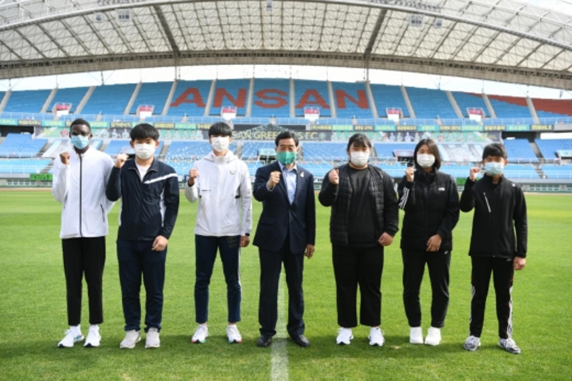 윤화섭 안산시장, "세계무대에서 활약하길"… 체육 꿈나무 격려