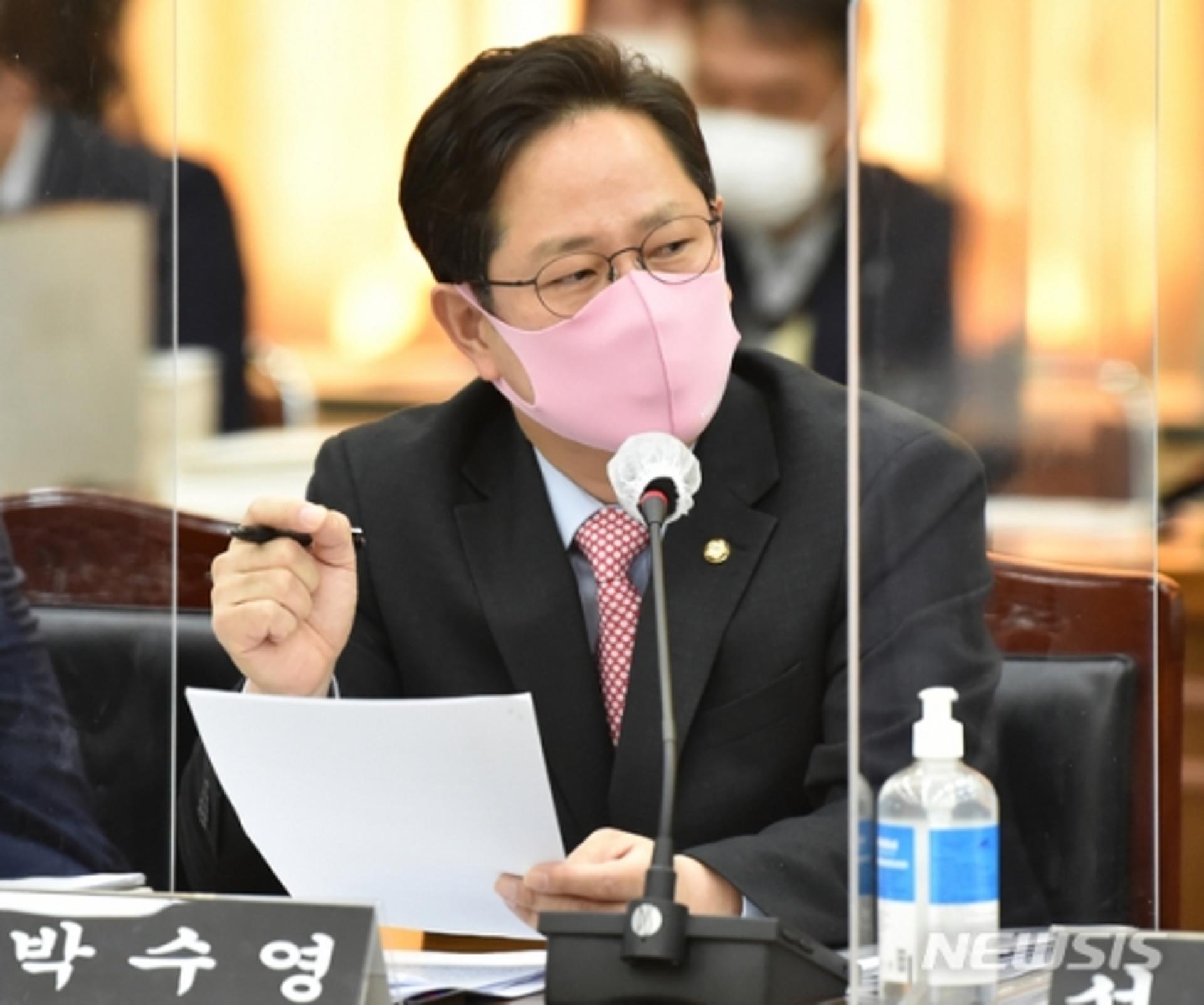 경기도 제1부지사 출신 박수영의원, 친정 경기도 국감장서 혼쭐
