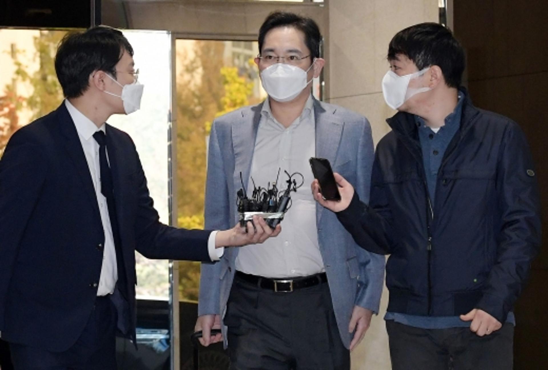 베트남 푹 총리 만나는 이재용… 투자계획 나올까?