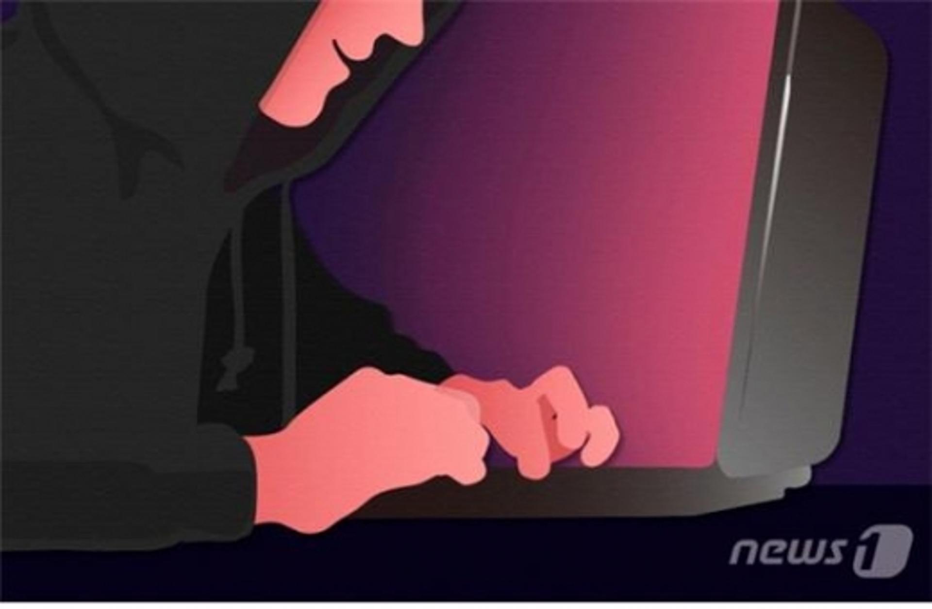"사진 속 여성 옷 벗깁니다" 가짜누드에 10만명 당했다