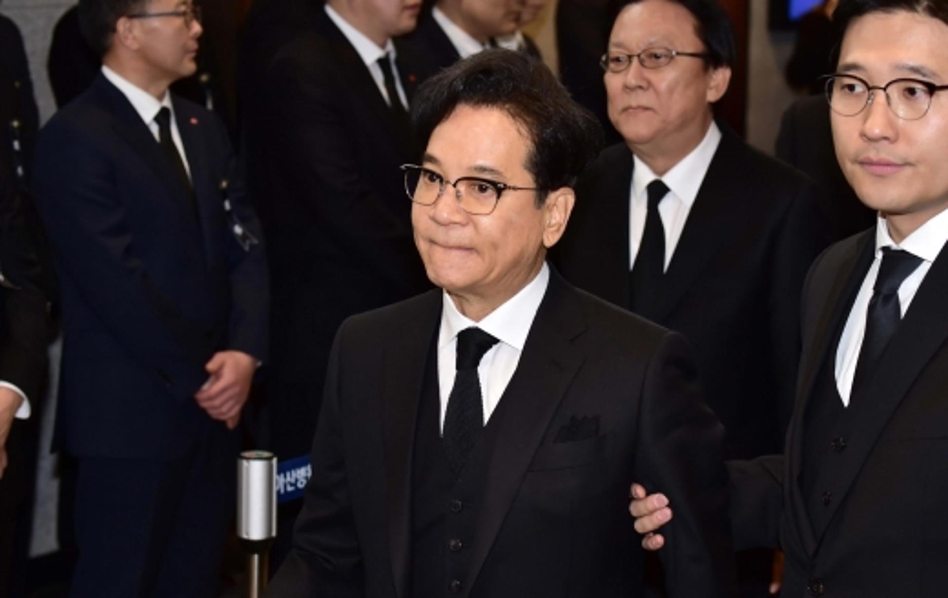 이재현 CJ회장 “이건희 회장은 자랑스러운 작은아버지”… 빈소 찾아 애도