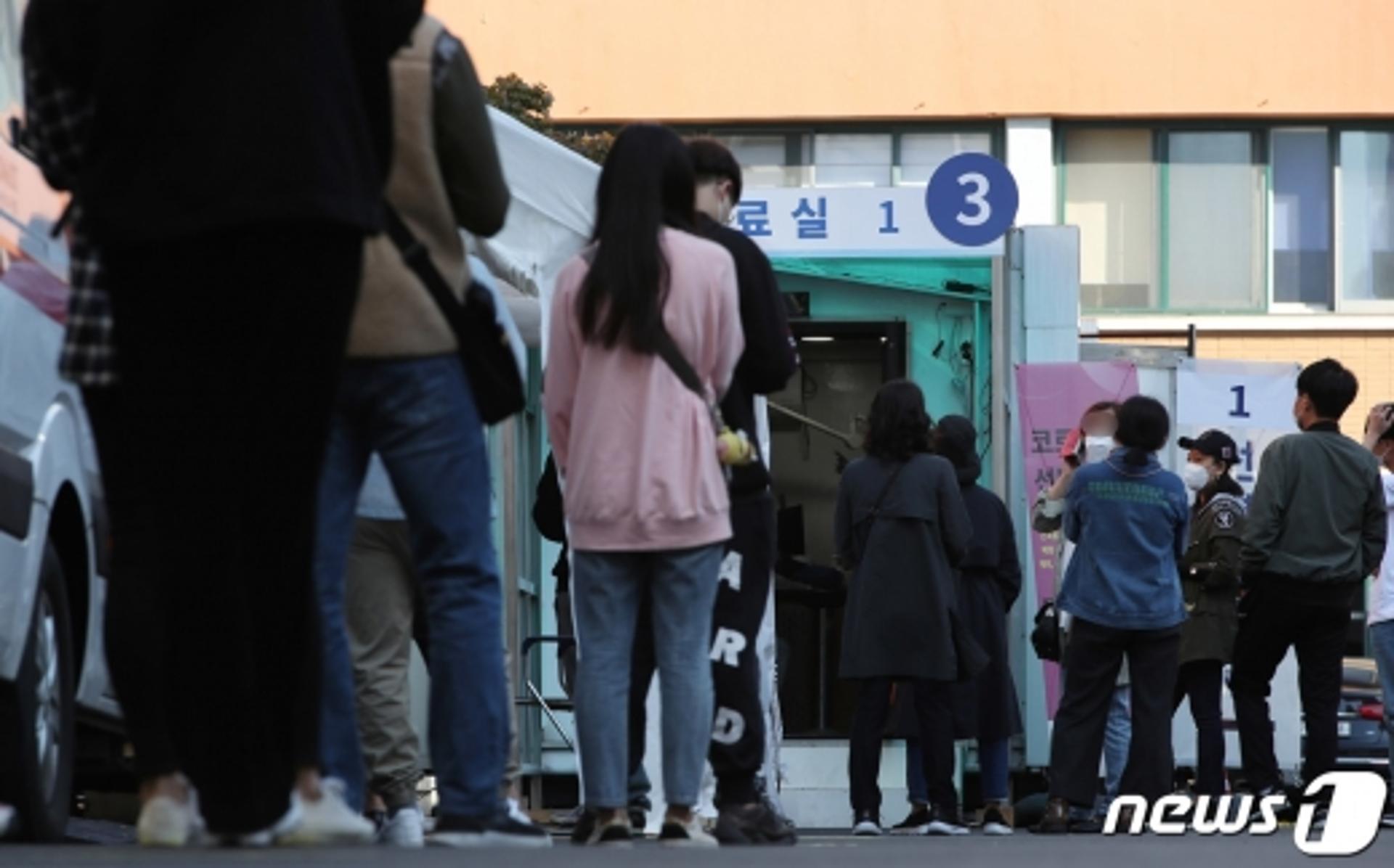 벗골식당 관계자, 코로나19 확진… "방문자 조사 받아야"