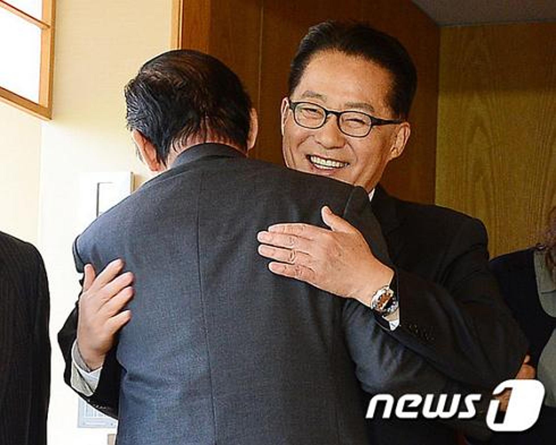日 언론 "韓 박지원 국정원장, 다음 주 도쿄 온다"