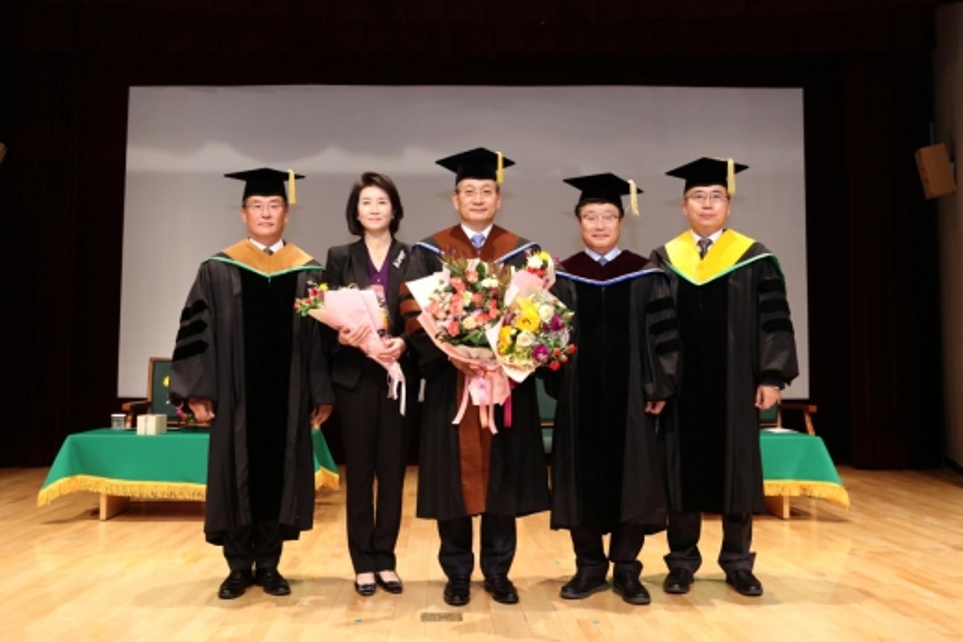 전남대, 김상열 호반건설 회장에 명예경영학박사 학위