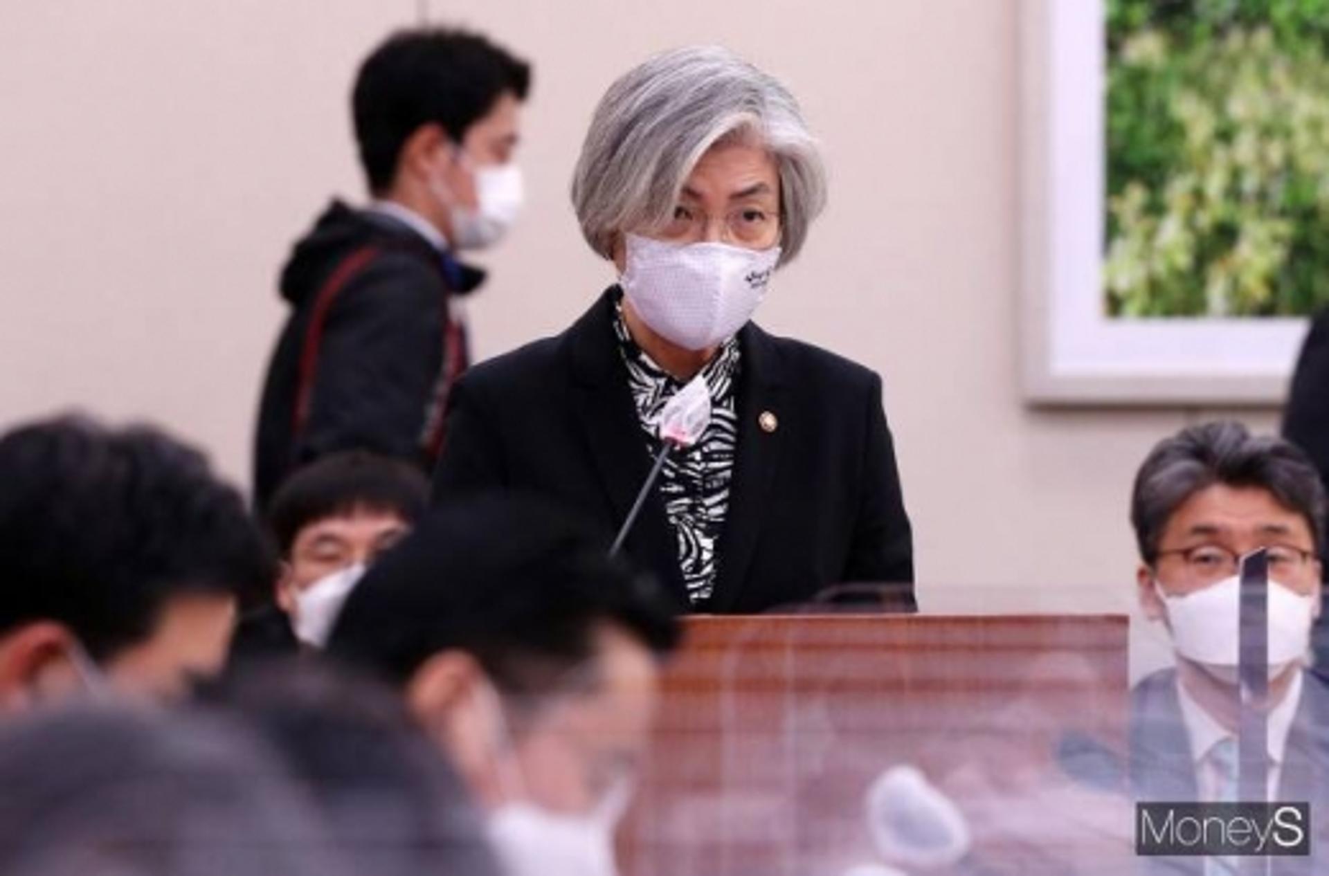 강경화 장관, 오늘 미국행… 바이든 측 인사 만날까