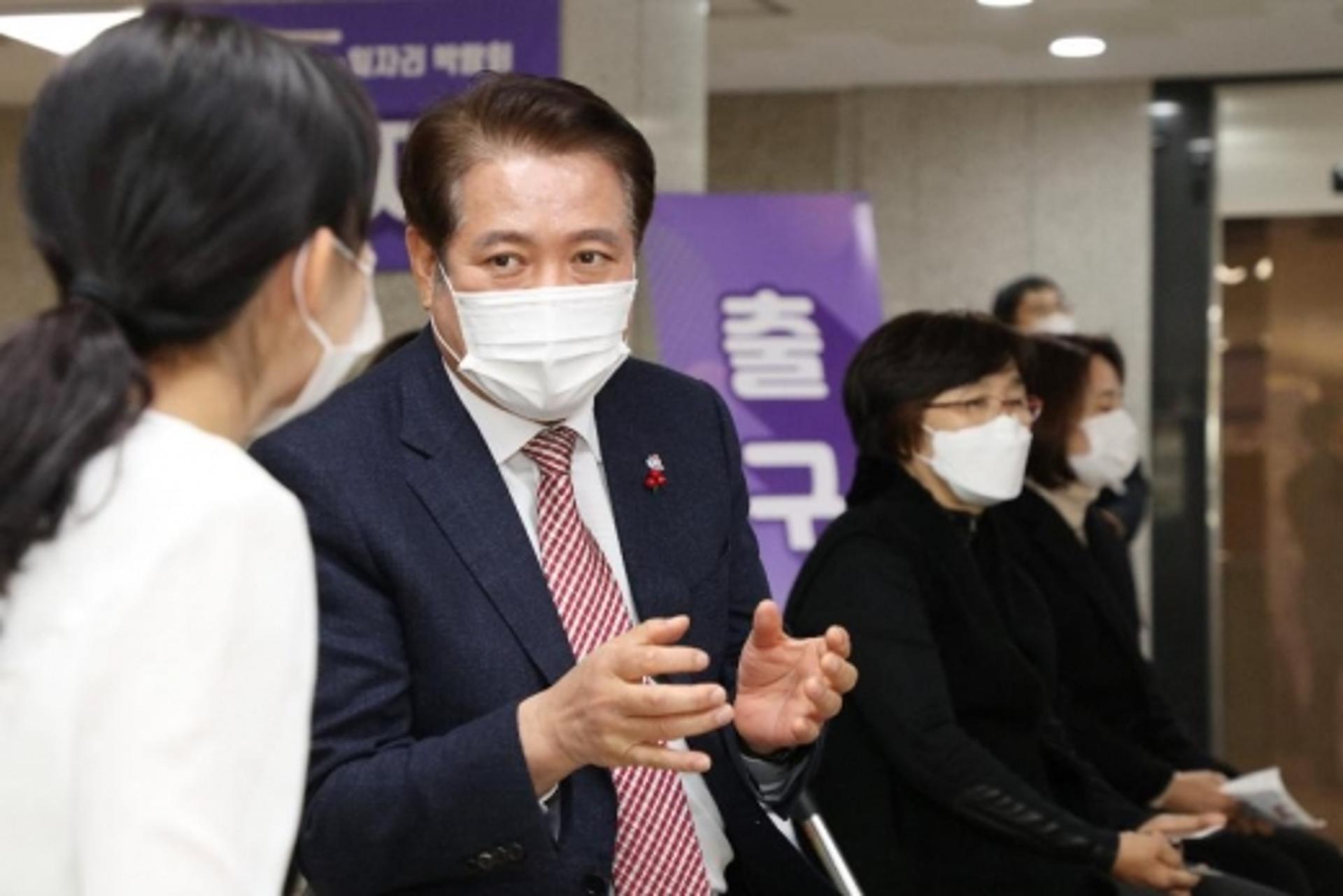 안양시, 온-오프라인 연계 일자리박람회서 '70명'에게 새 일터 선물