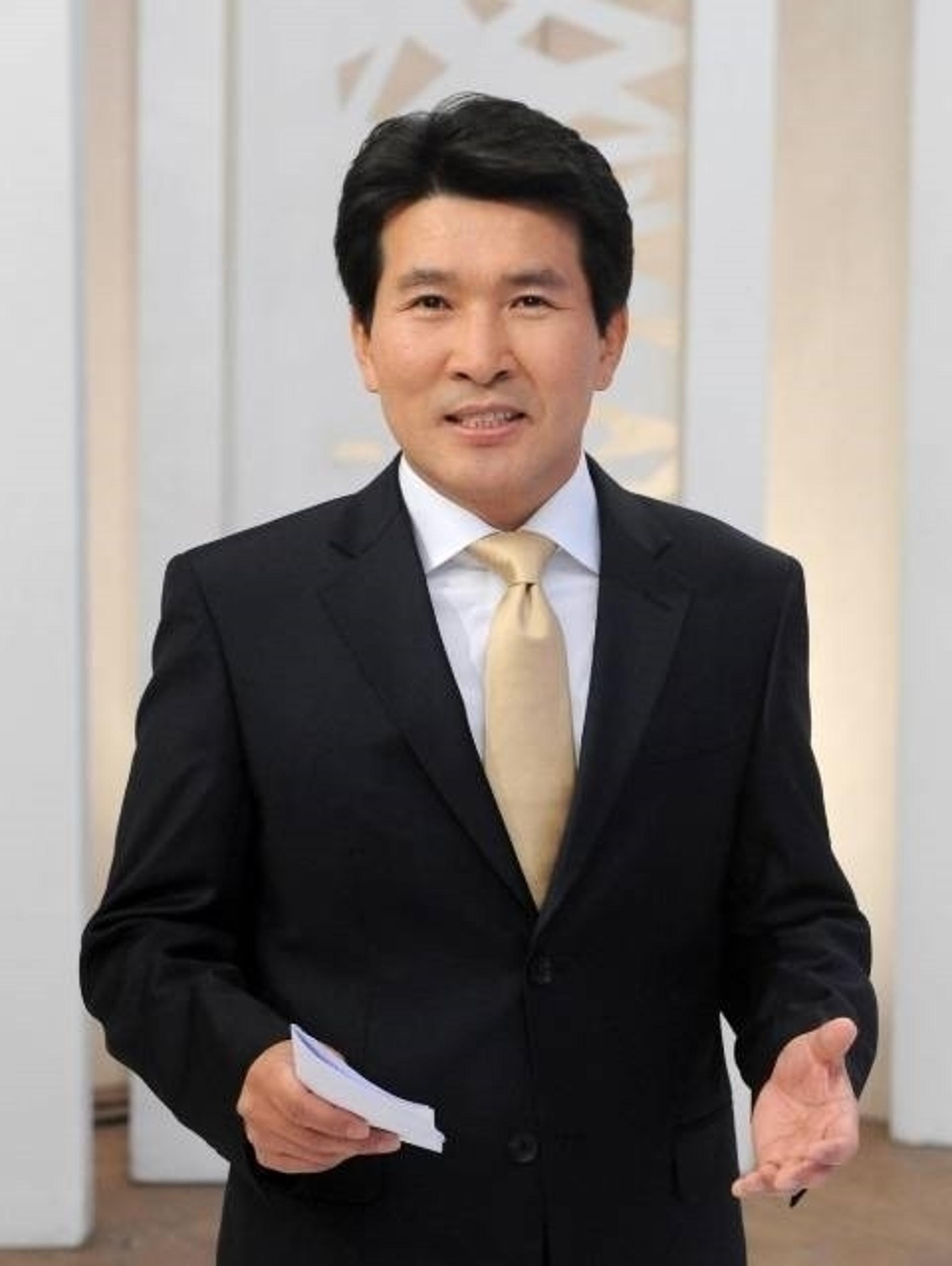 황상무 전 앵커, KBS 떠난다… "적대정치 편승 안돼"