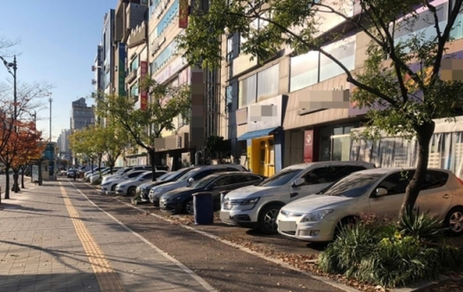 영통구, 망포역 공공공지 내 차량통행제한 내년 1월말까지 유예