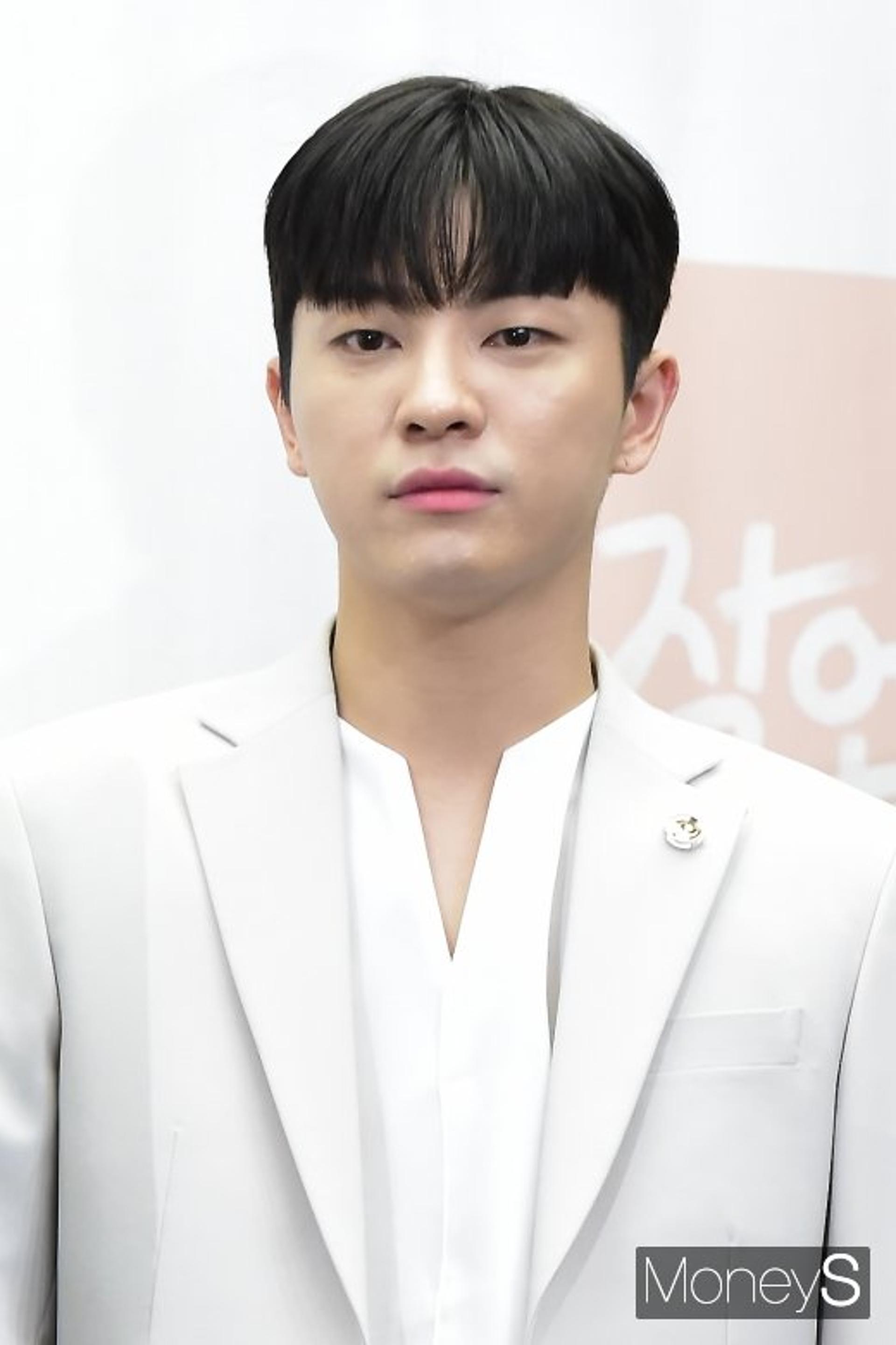 "잘 다녀올게요"… '매드타운' 출신 이우 입대