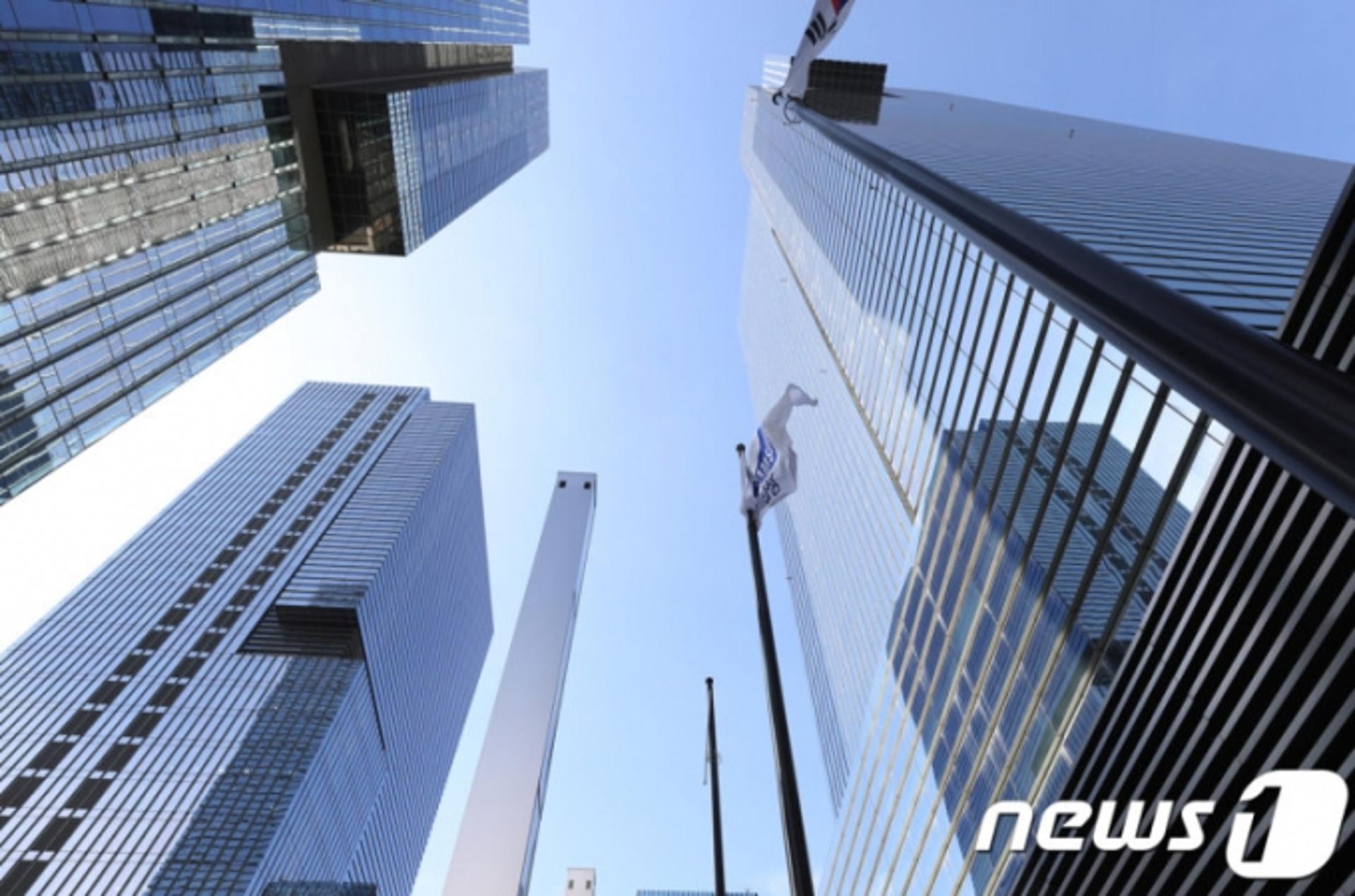코로나 호황에… "보험사, 3분기 누적순익 5조5000억 돌파"