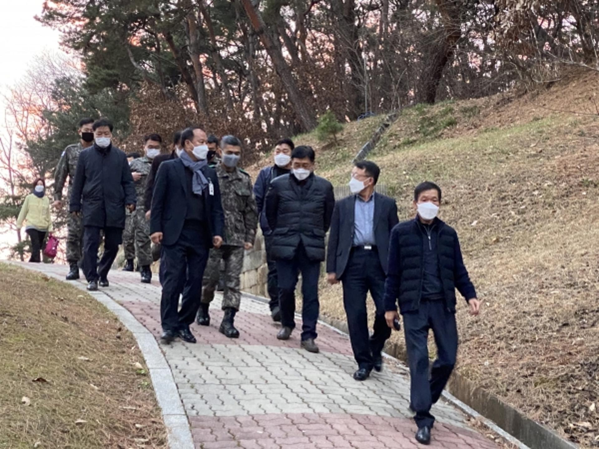 정동균 양평군수, 양평용문산사격장 폐쇄·이전 위한 11사단 항의 방문