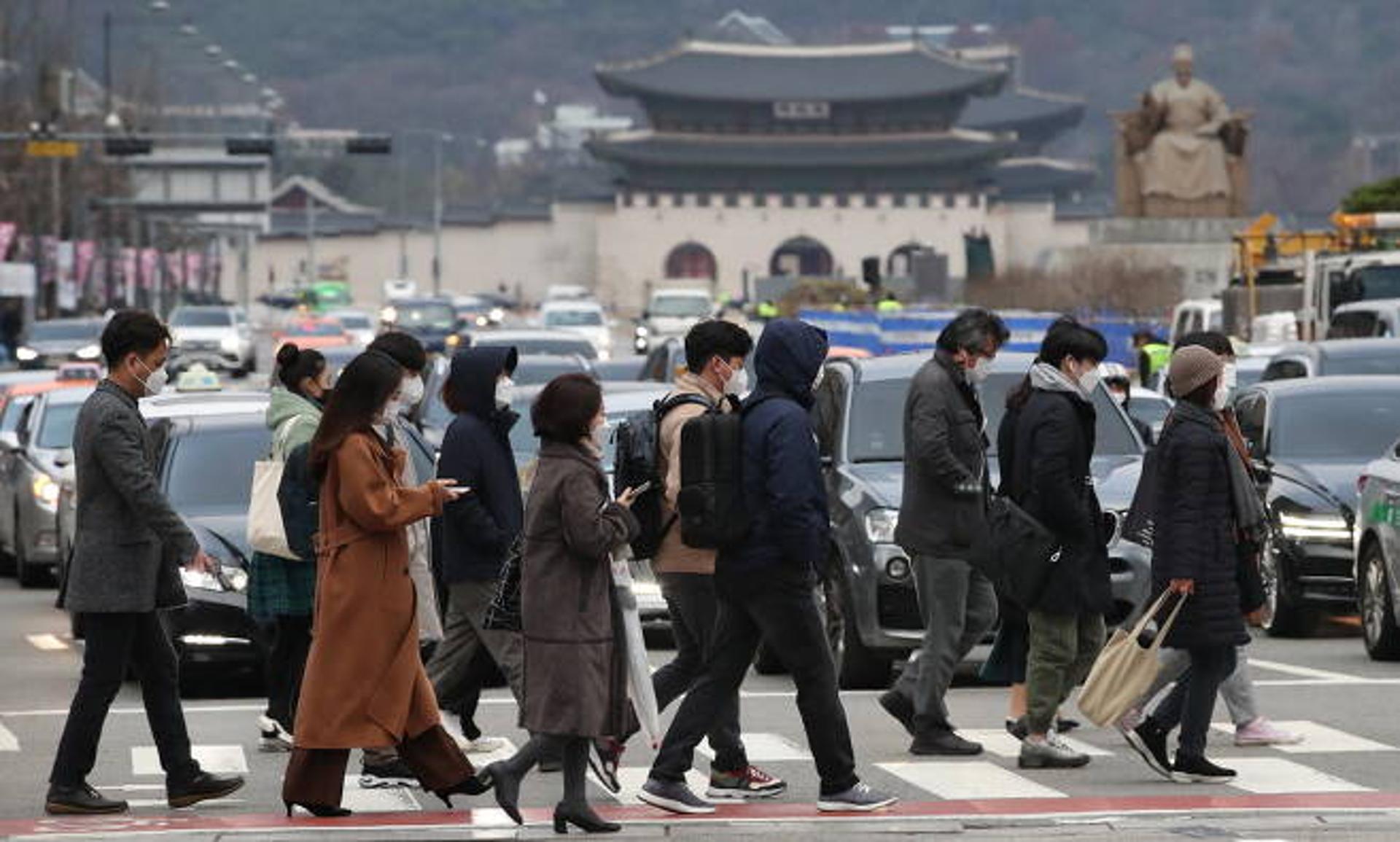 직장인 53%, 연말 스트레스 겪어… 이유는 ‘성취한 것 없어서’