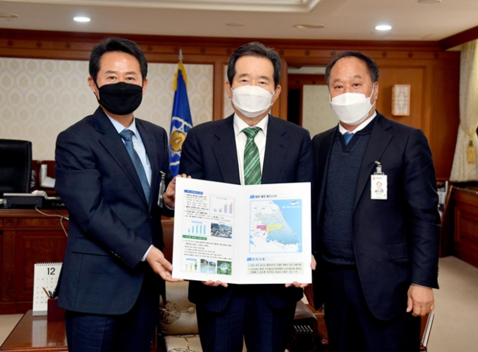 정동균 양평군수, 각종 현안사업 해결 위해 정세균 국무총리 전격 방문