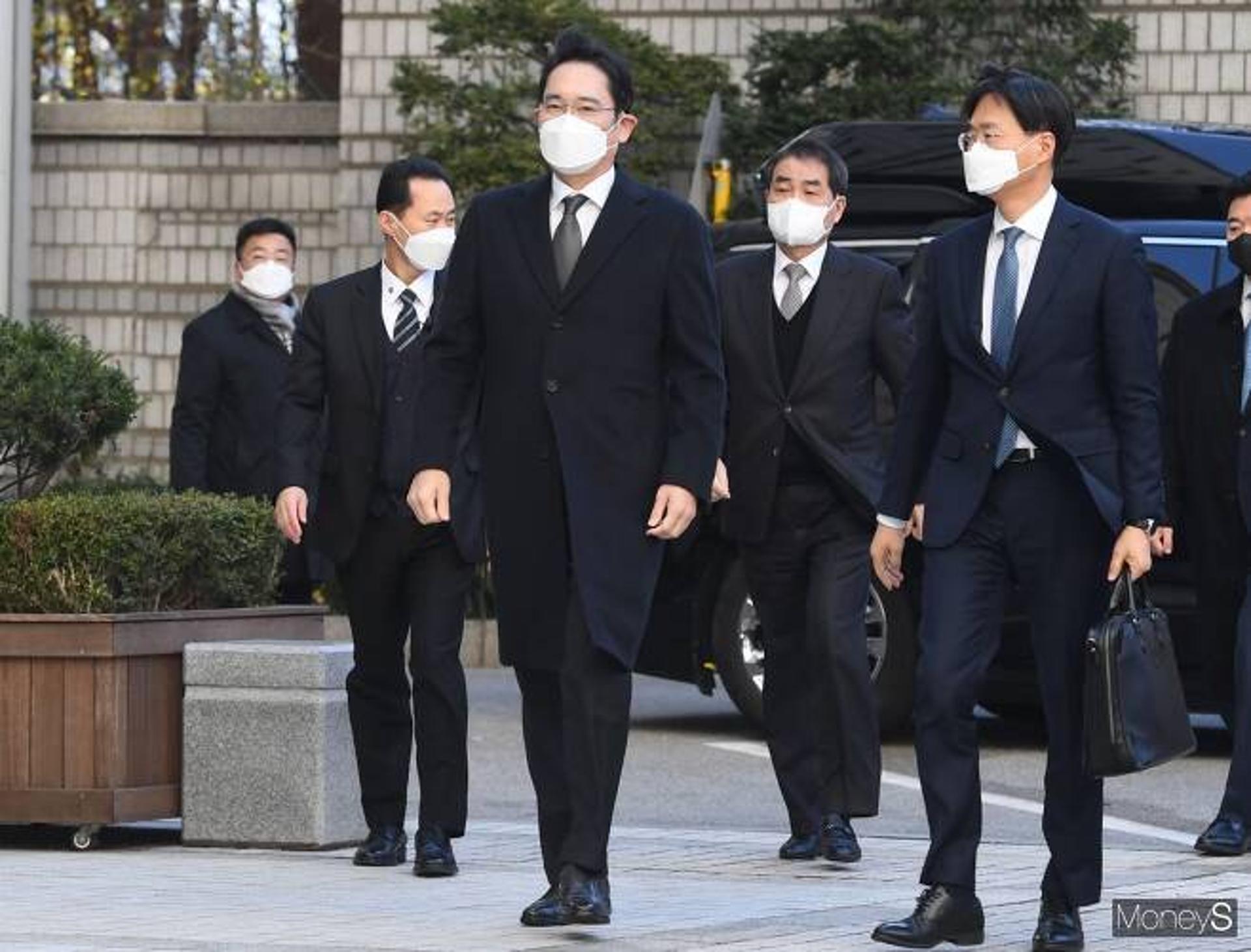 이재용 국정농단 재판 일정 또 늦춰져… 결심 21일→30일 잠정 연기