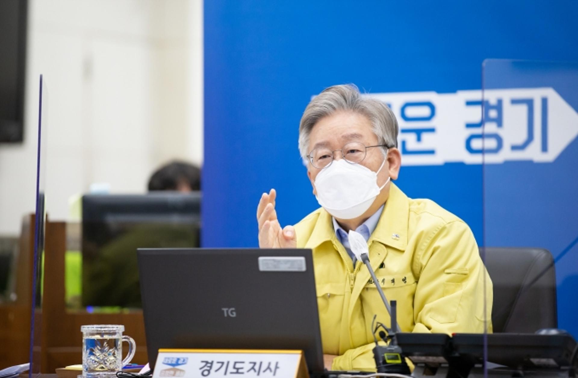 이재명 "긴급동원조치"… 경기도 일 확진자 첫 300명대 진입 대응