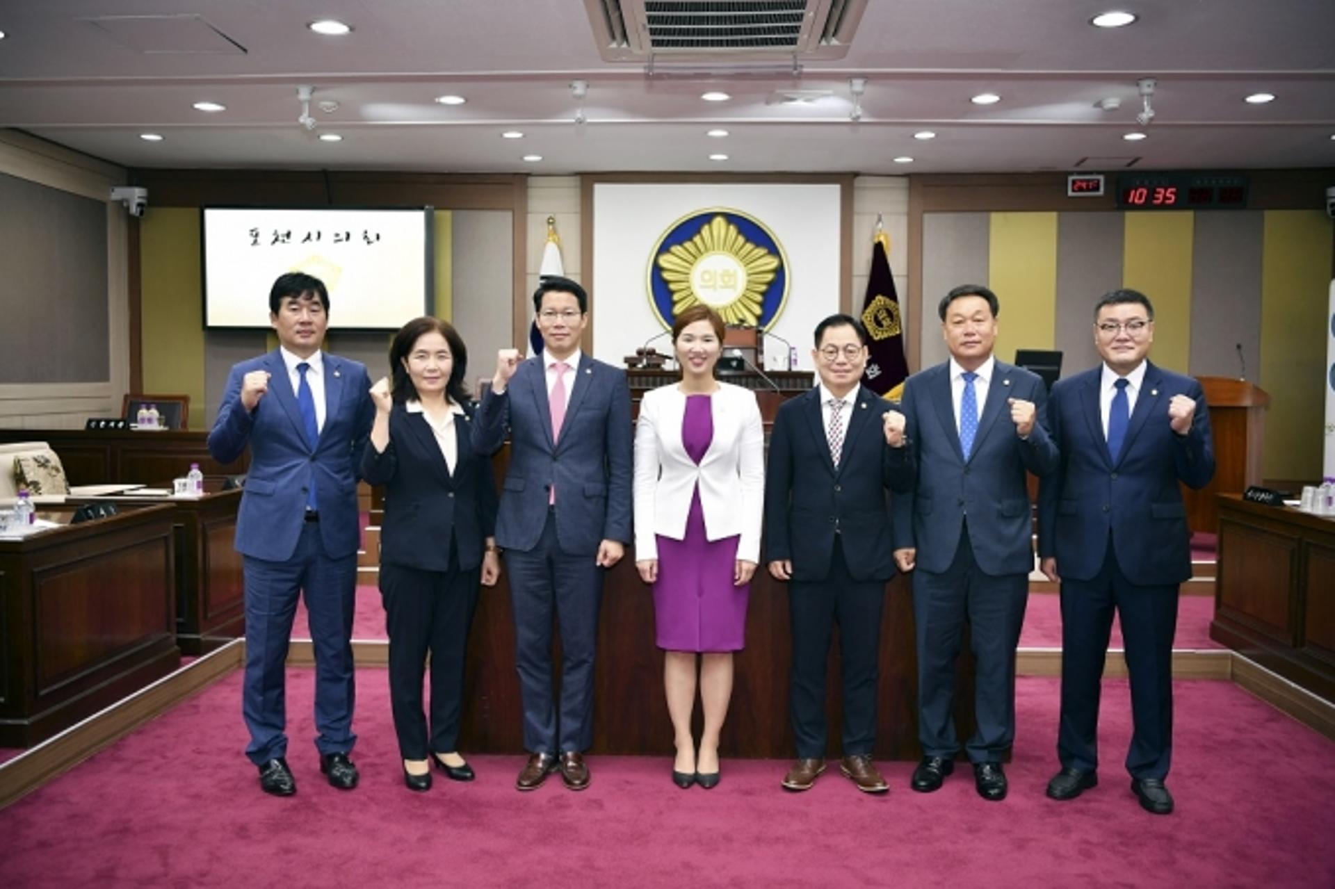포천시의회, 우체국 비대면 위문 실시 '눈길'…관계자 위로 및 위문품 전달
