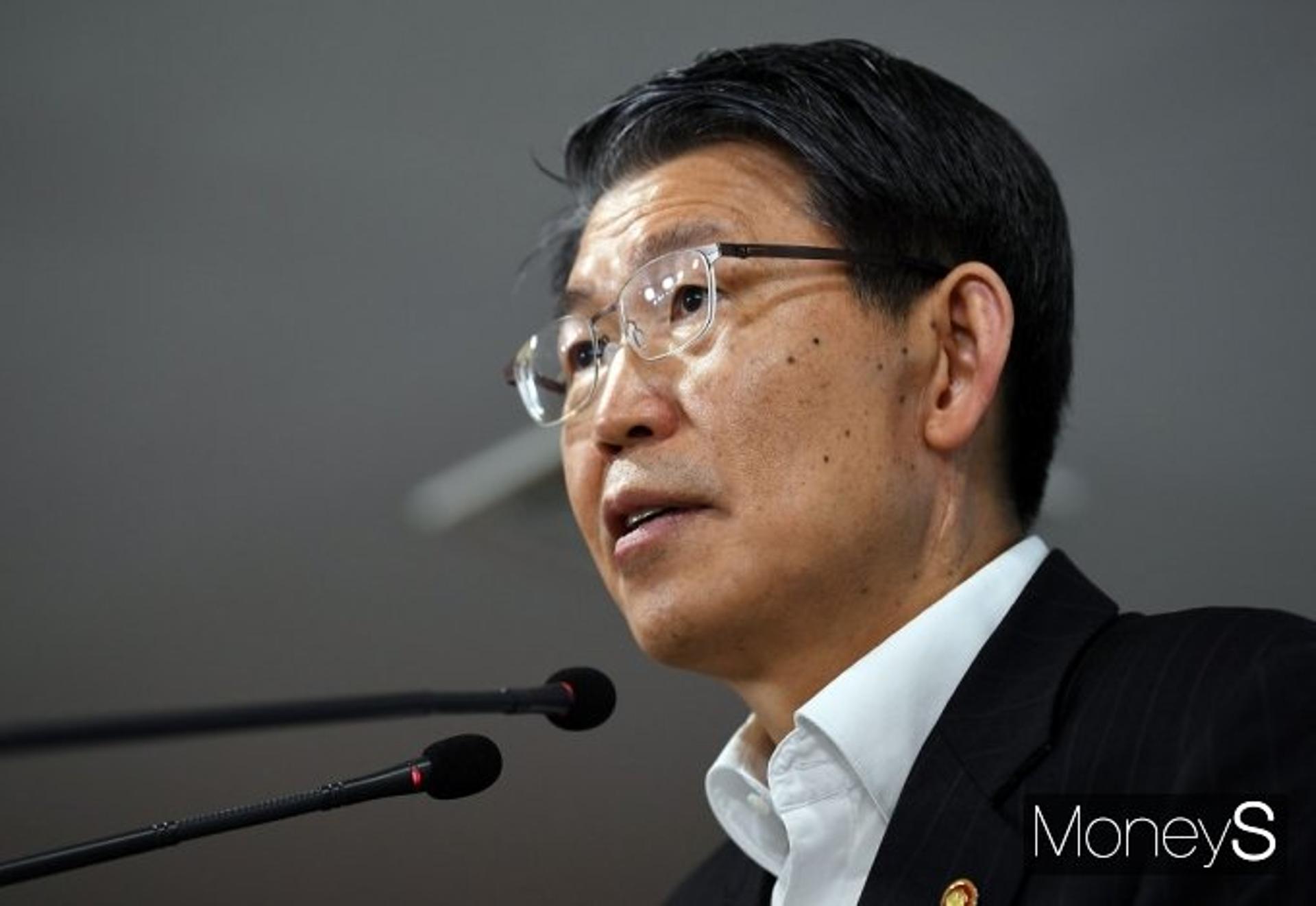 내년 중소기업 지원 302조원… 은성수 "코로나19 연착륙 모색"