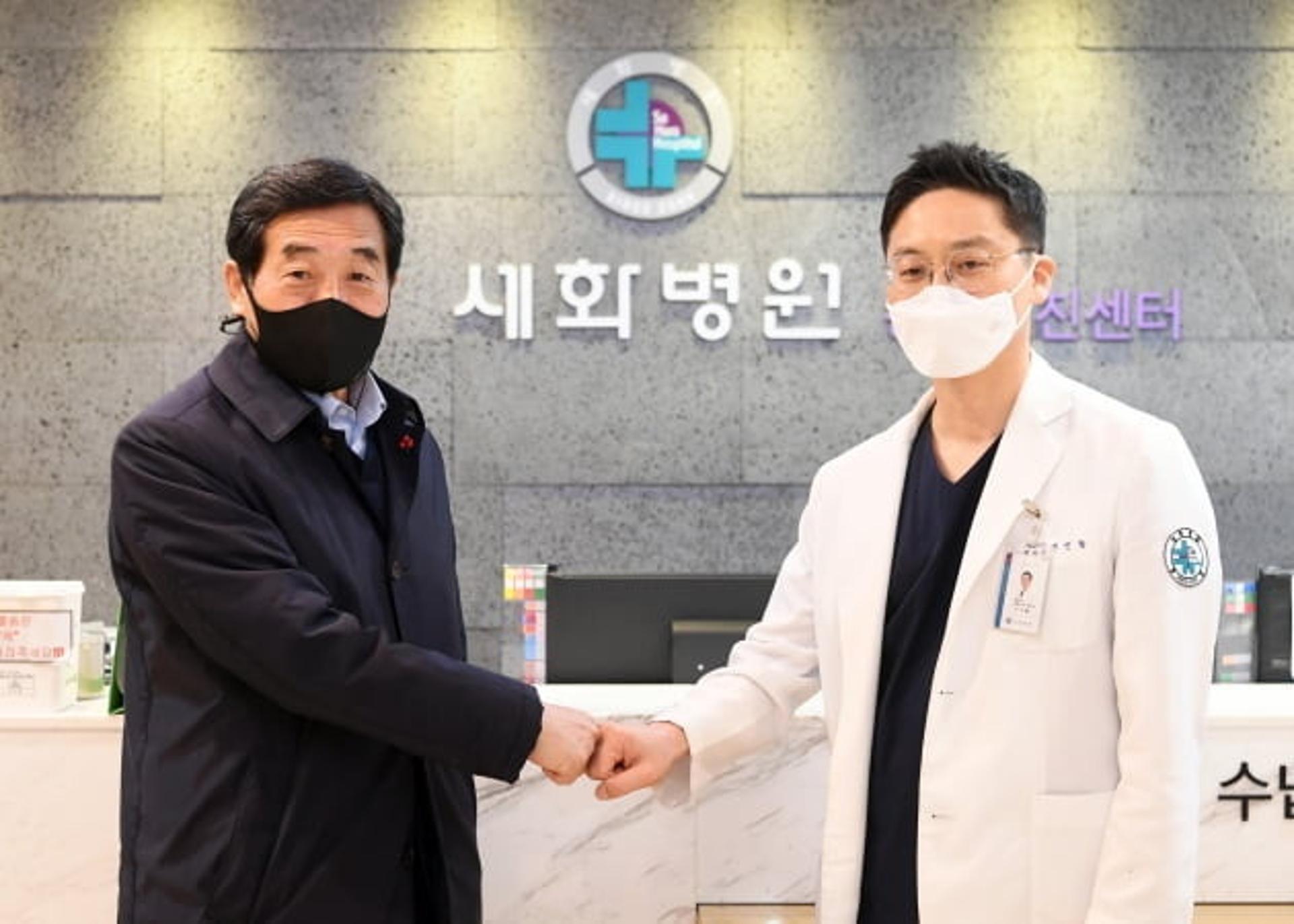 윤화섭 안산시장, 코로나19 전담병원 신청한 세화병원 찾아 "감사"