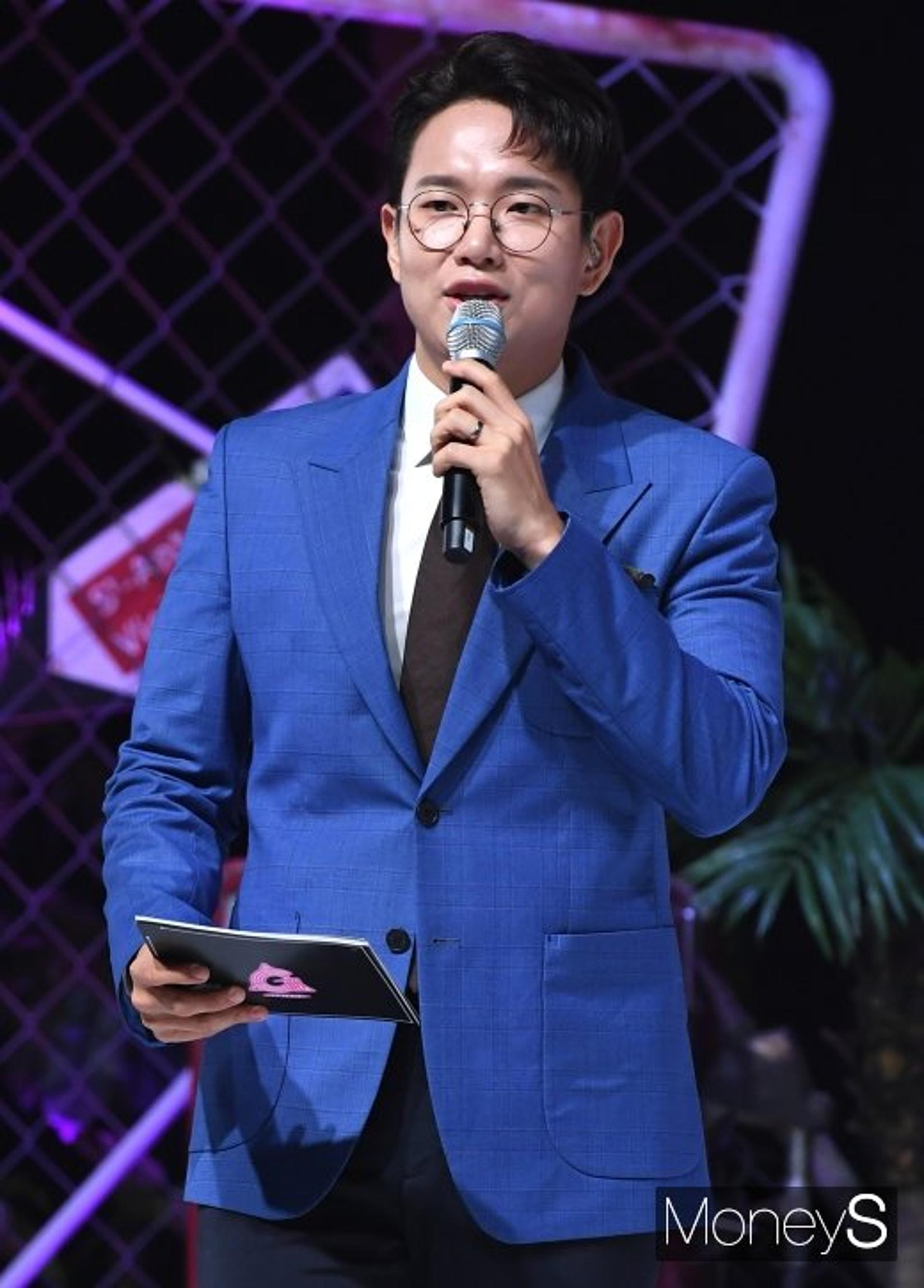 "벌거숭이 접근금지"… 장성규 일침, 음란성 계정에 뿔났다