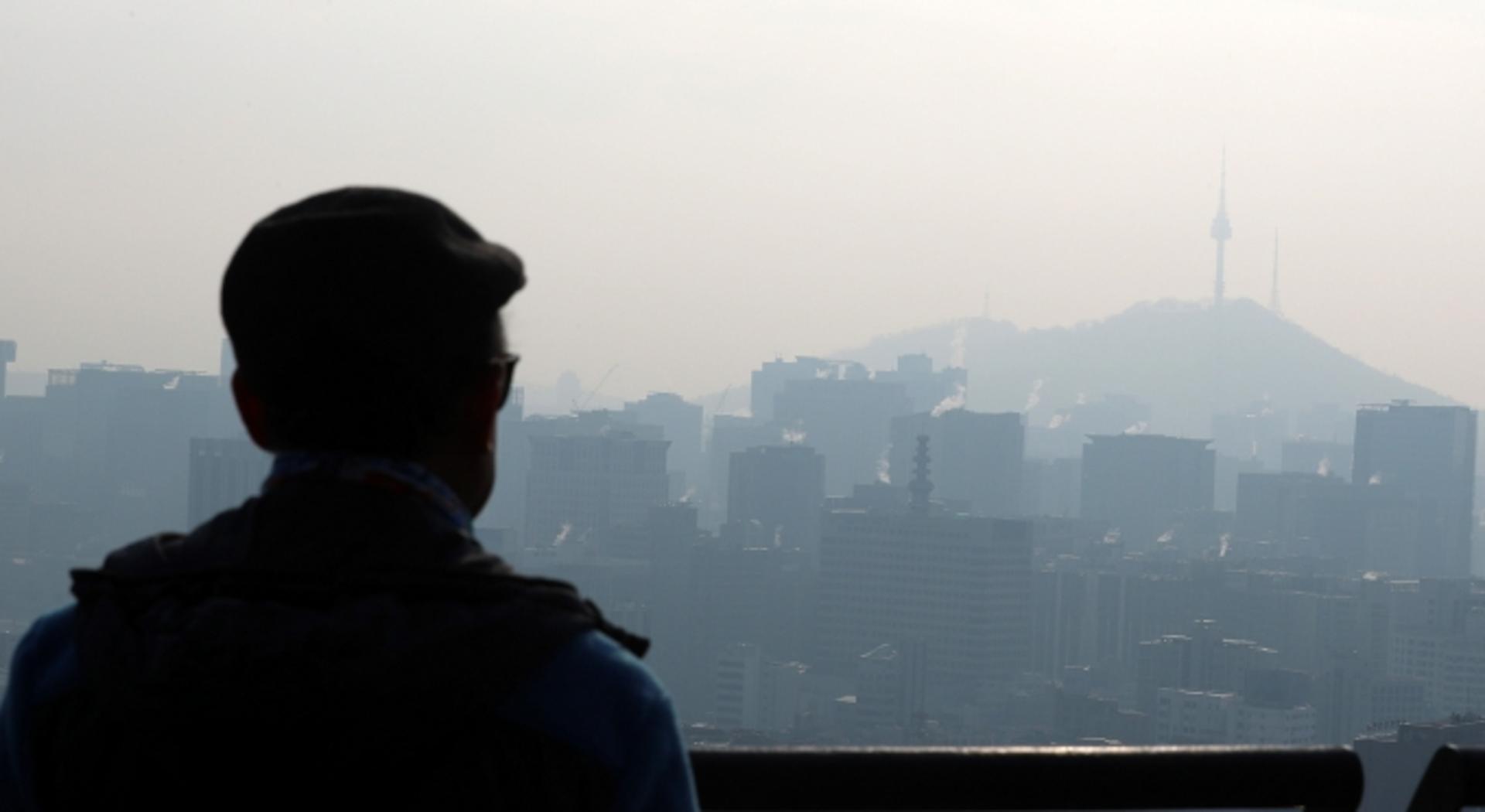 [오늘 날씨] 평년보다 높은 기온… 미세먼지는 곳곳이 ‘나쁨’