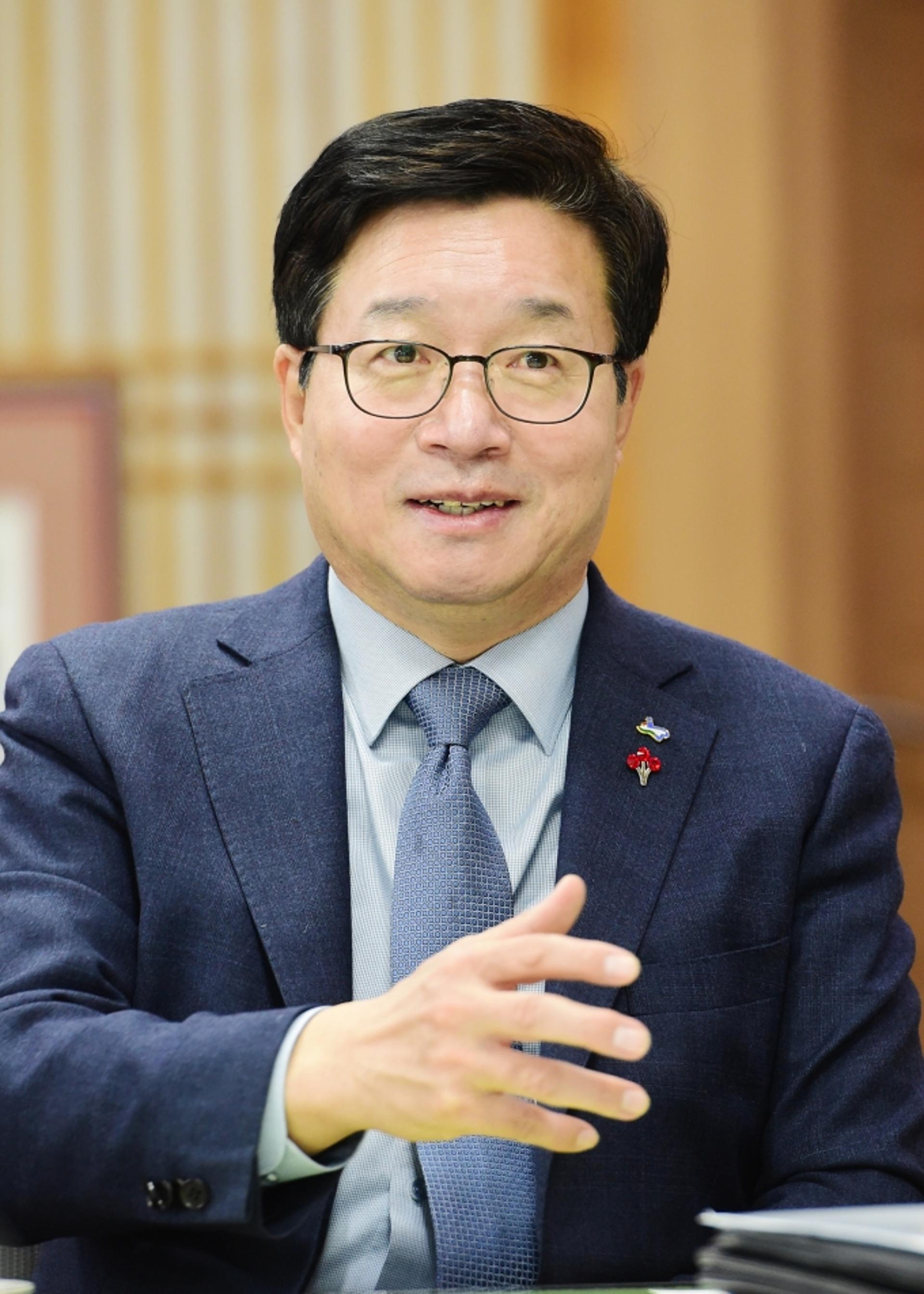 염태영 수원시장 "시민 안전·지역경제 활성화, 2021년 최우선 목표"
