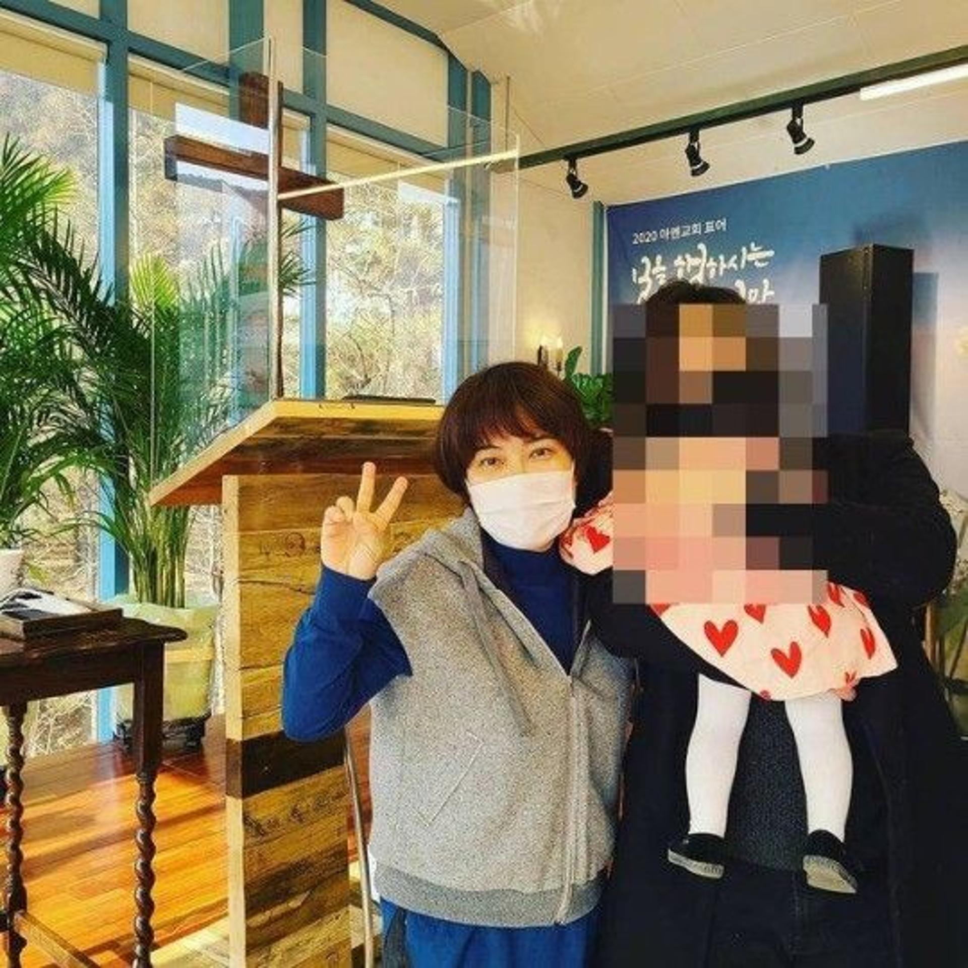 조혜련 교회 예배 인증샷, 이 시국에?