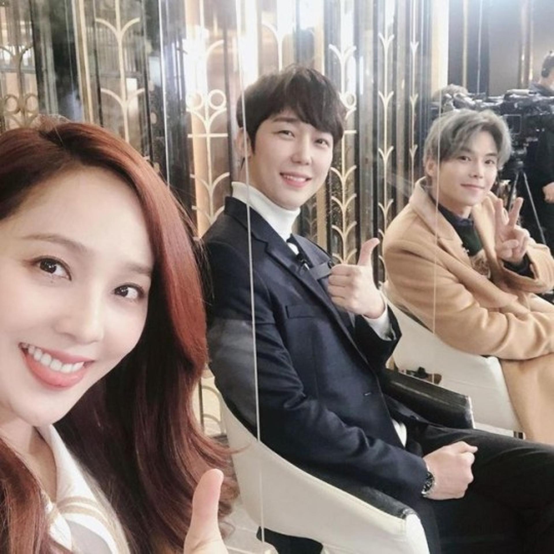'펜트하우스 스페셜' 유진, 윤종훈·박은석과 인증샷 "본방사수!"