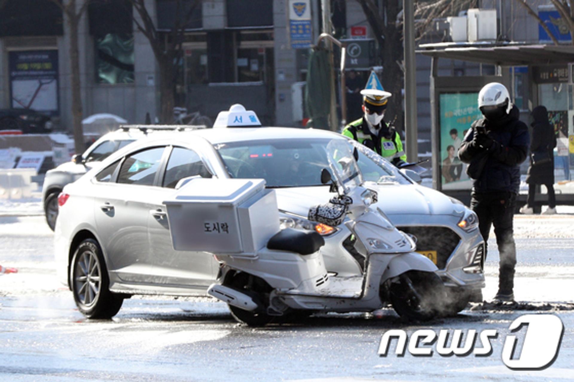 빙판에 미끄러져 ‘쾅’… 자동차보험 들었는데 보상은 NO?