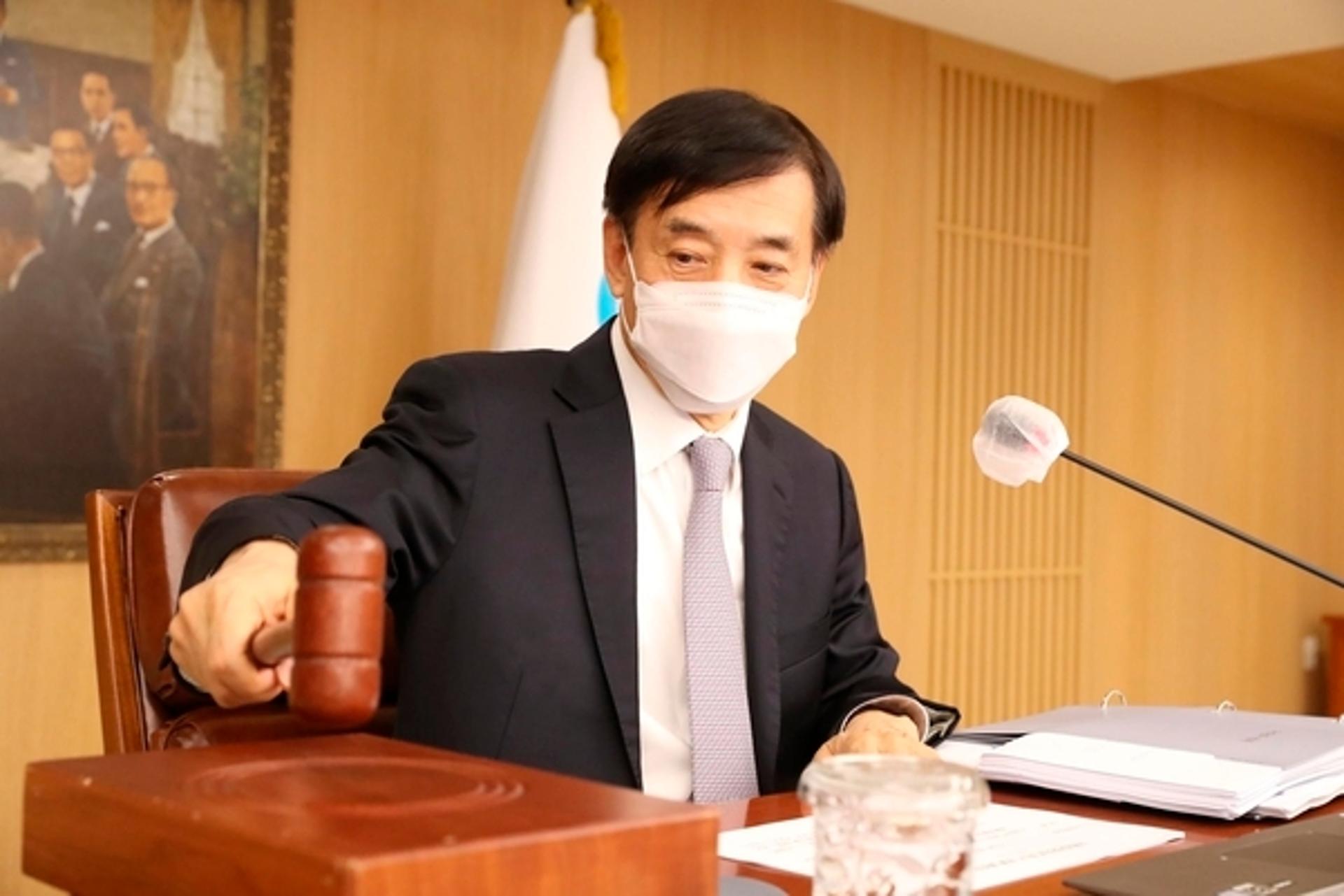 이주열, '빚투' 경계령 "예상치 못한 충격에 손실 가능성"
