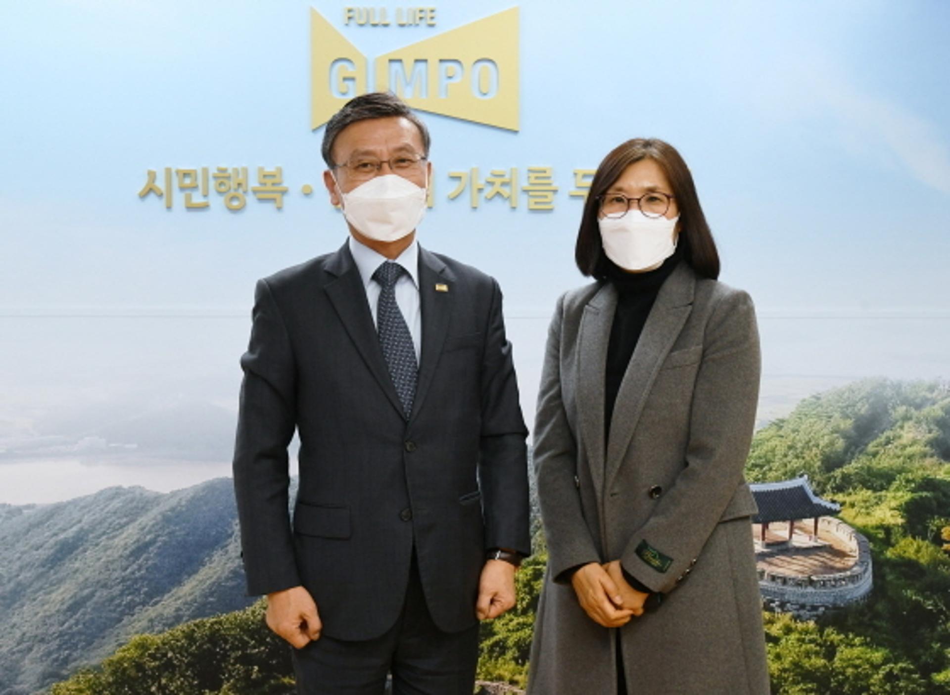 정하영 김포시장, 부천 고용노동지청장 접견…고용노동 현안 논의
