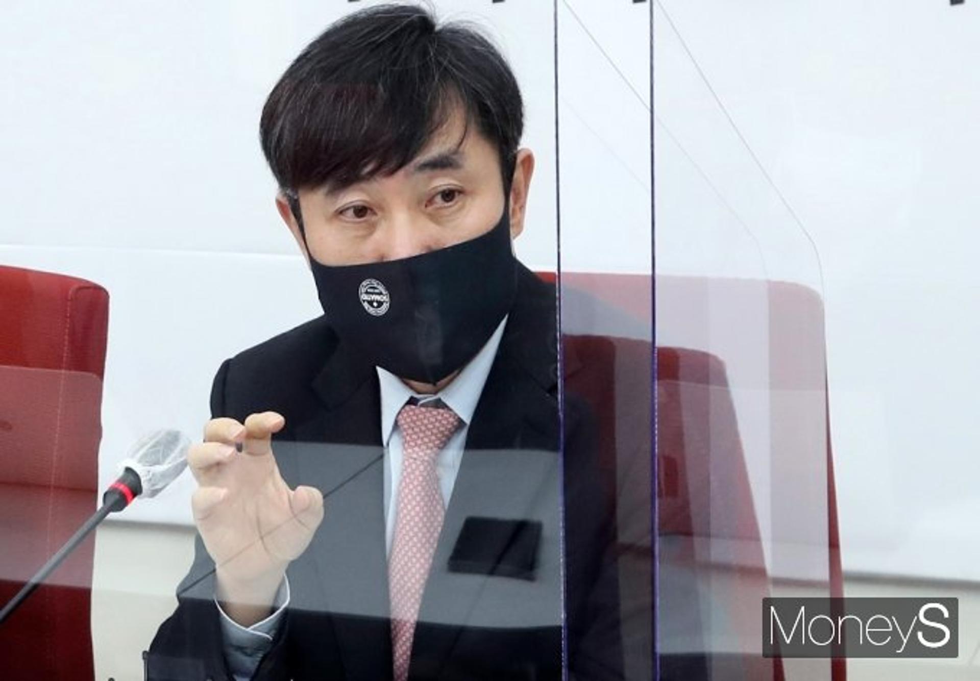 하태경 "김새롬 마녀사냥 너무 과하다"