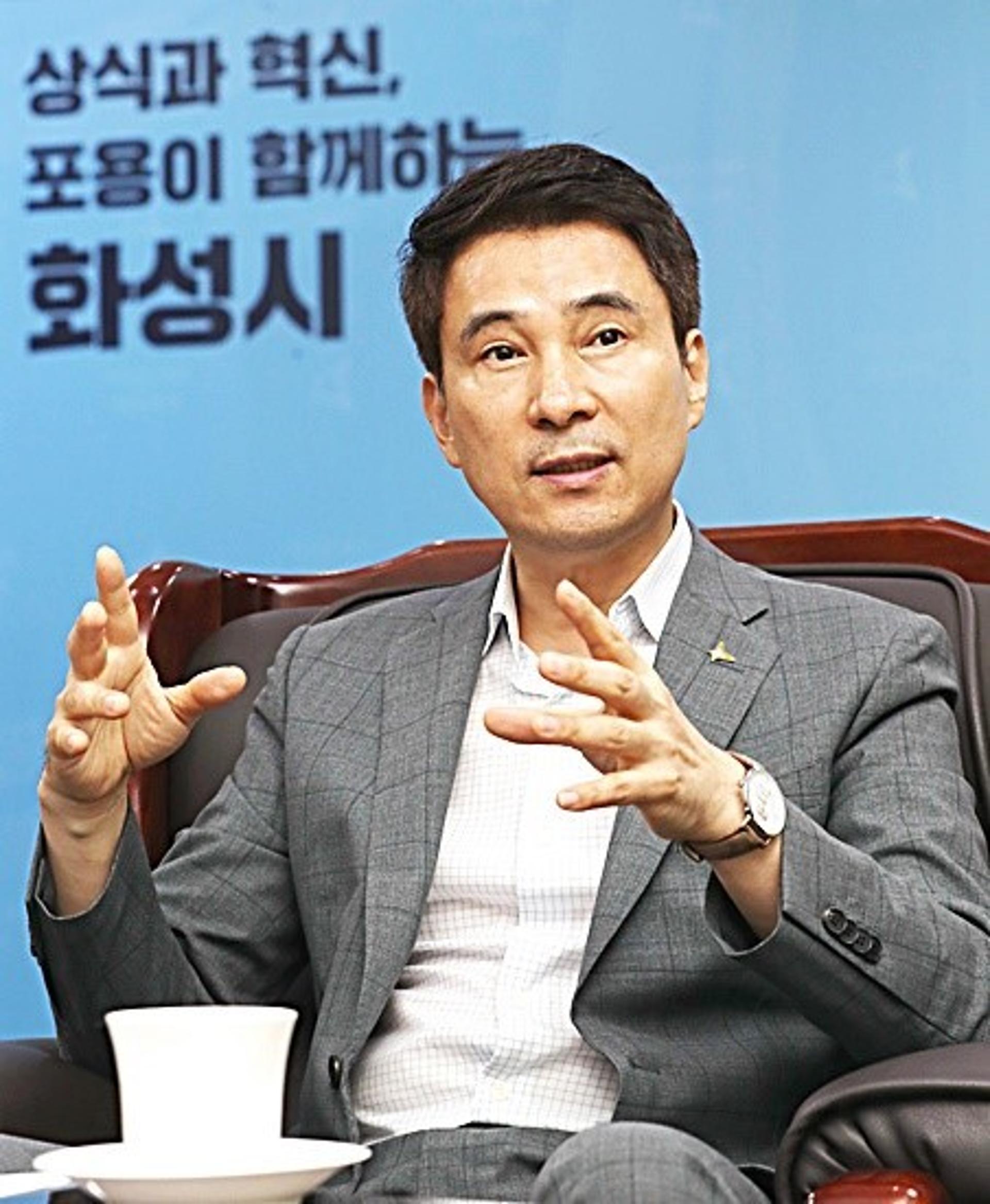 서철모 화성시장 "지역화폐 한도 축소 결정, 부득이한 결정 사안"