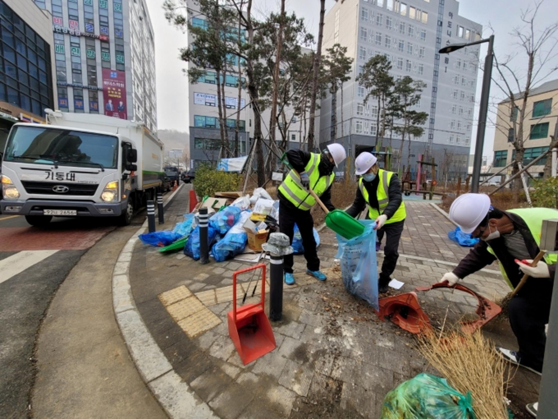 김포시, 동지역 등 가로청소사업자 선정…클린도시 조성 본격 시동