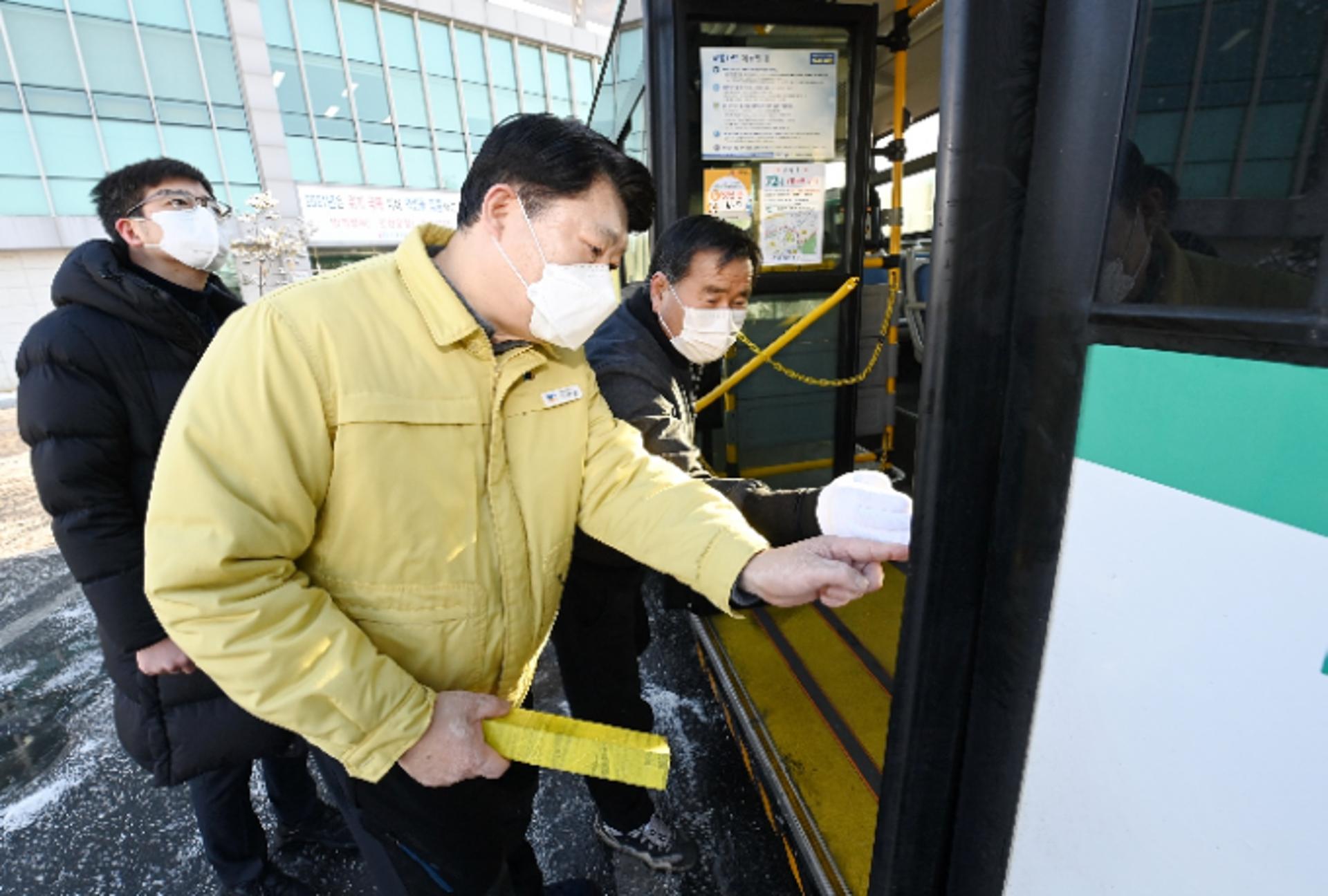 이한규 행정2부지사, '안심하고 탈수 있는 경기버스' 위한 현장점검