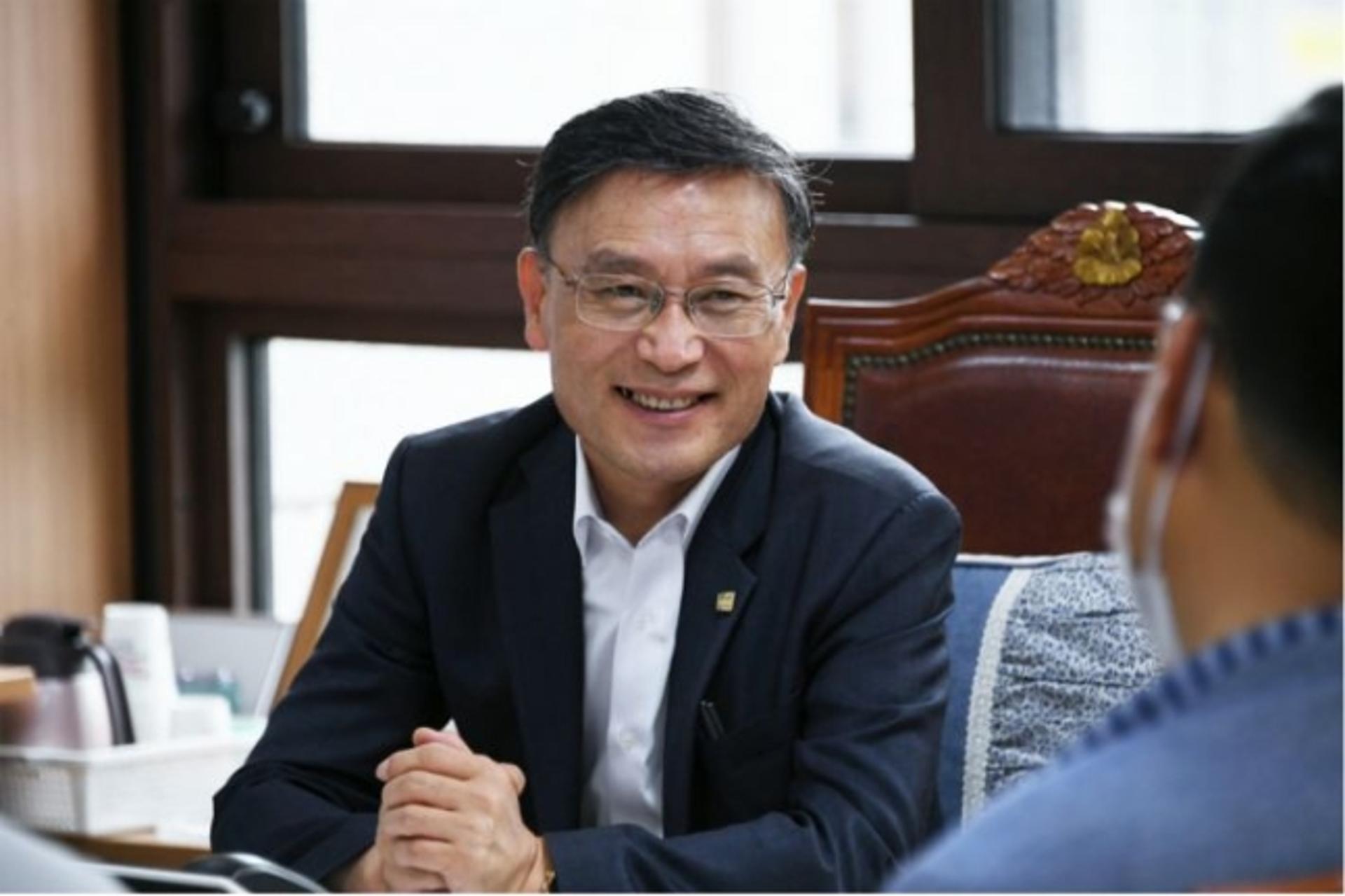 정하영 김포시장, 도의회에 문화예술회관 건립 등 지원요청