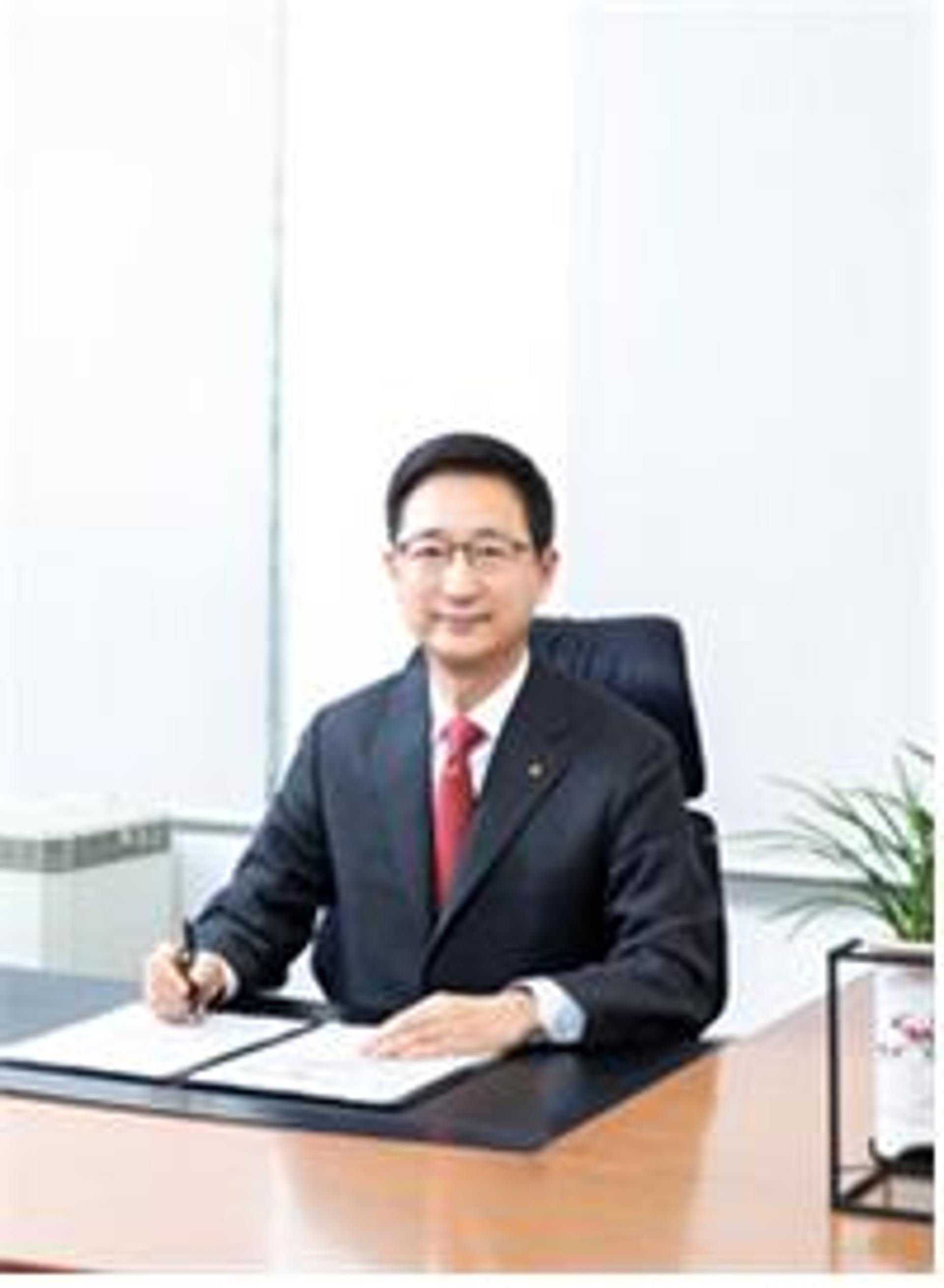 “주가 폭락 막아라”… 자사주 사들인 조용일 현대해상 대표