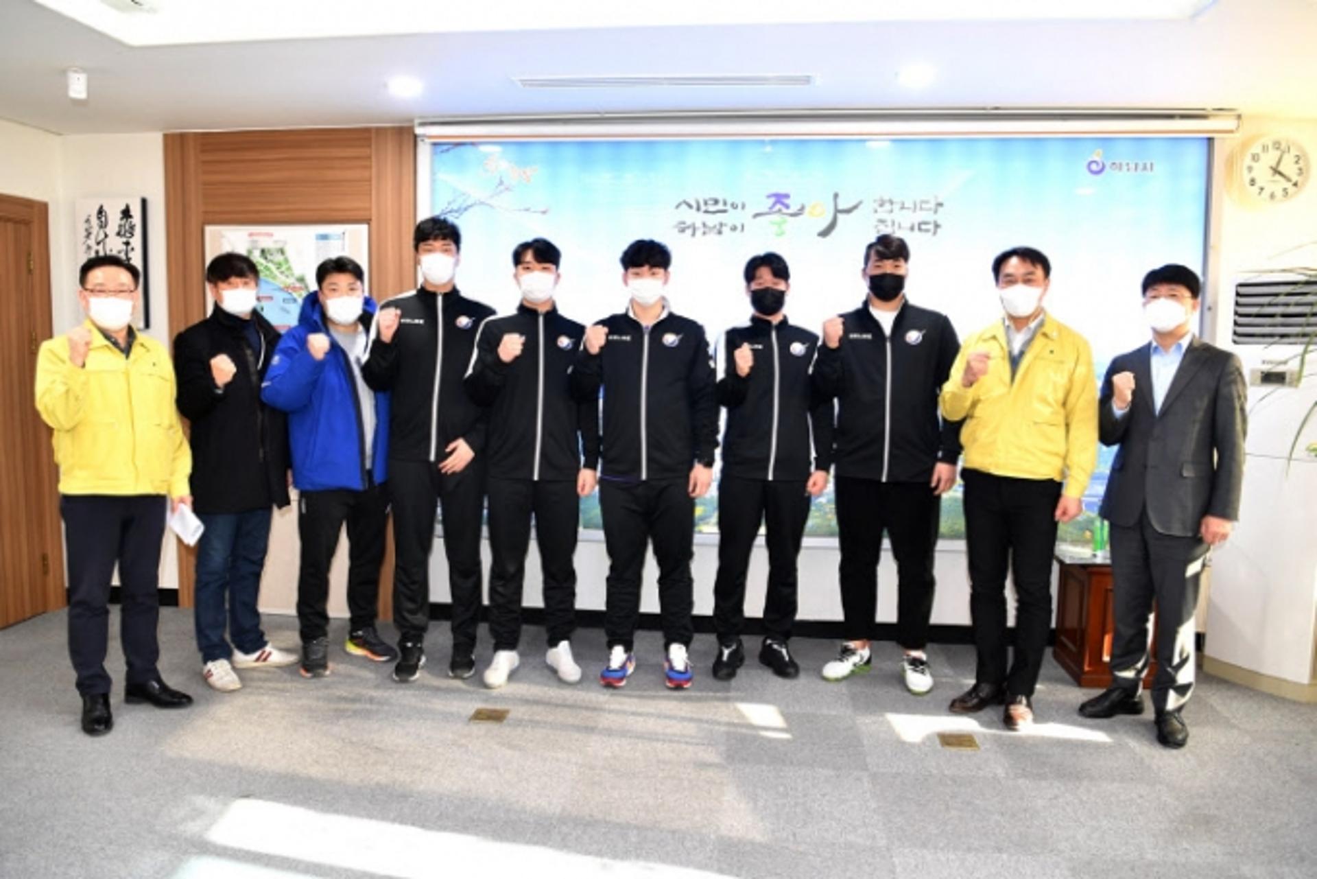 "잘 싸웠다"…김상호 하남시장, 하남시청 핸드볼선수단 초청 격려