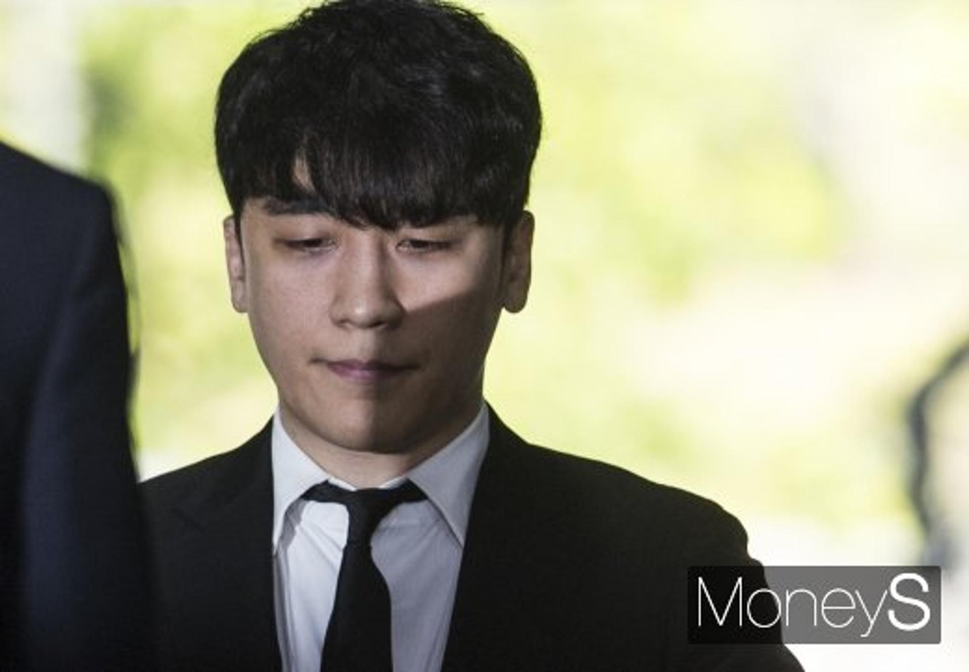 군사재판 승리, '특수폭행교사 혐의 부인