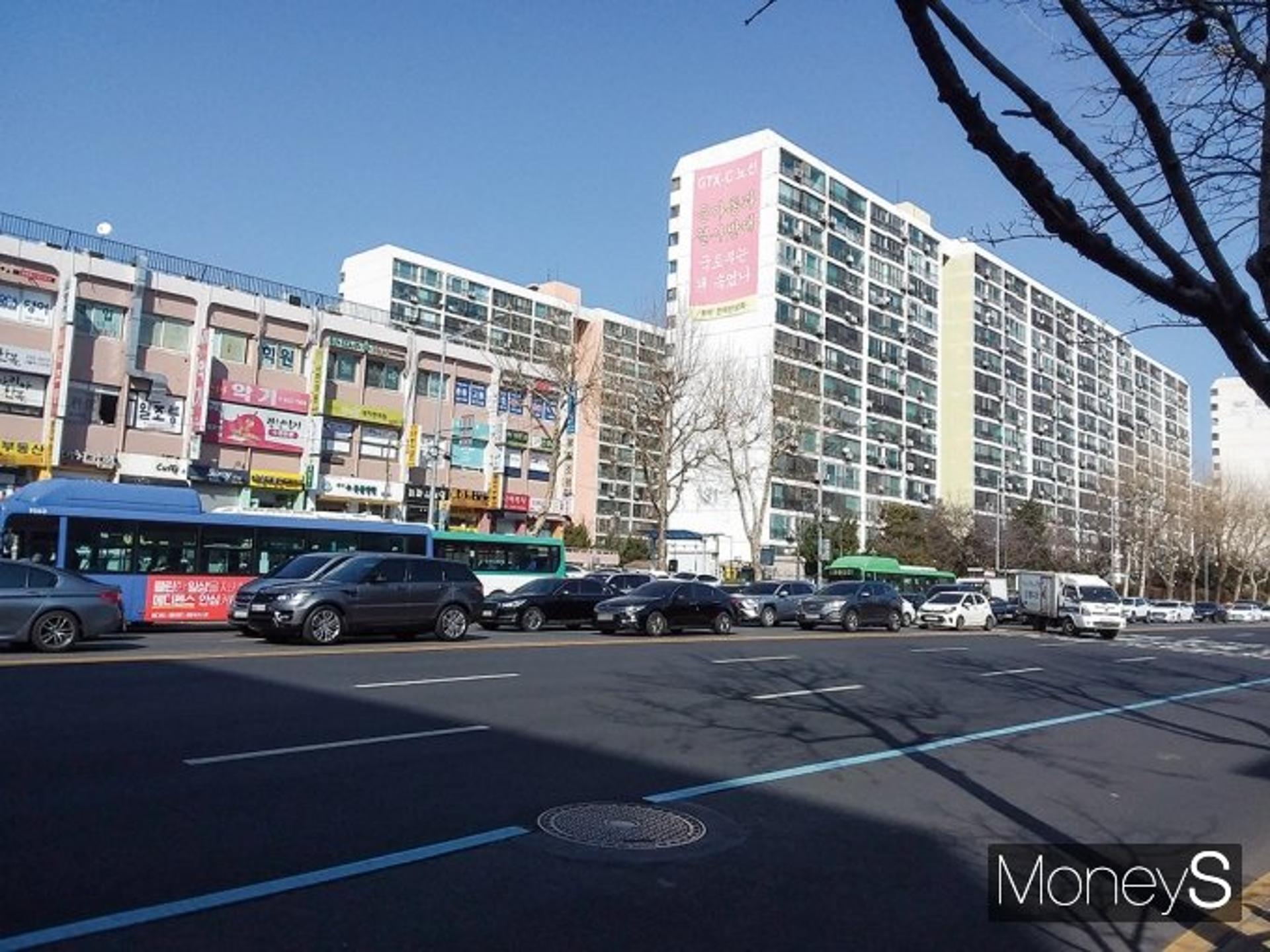 [르포] 부동산·사교육 1번지 은마, 공공개발 수익 민간대비 1.3배?