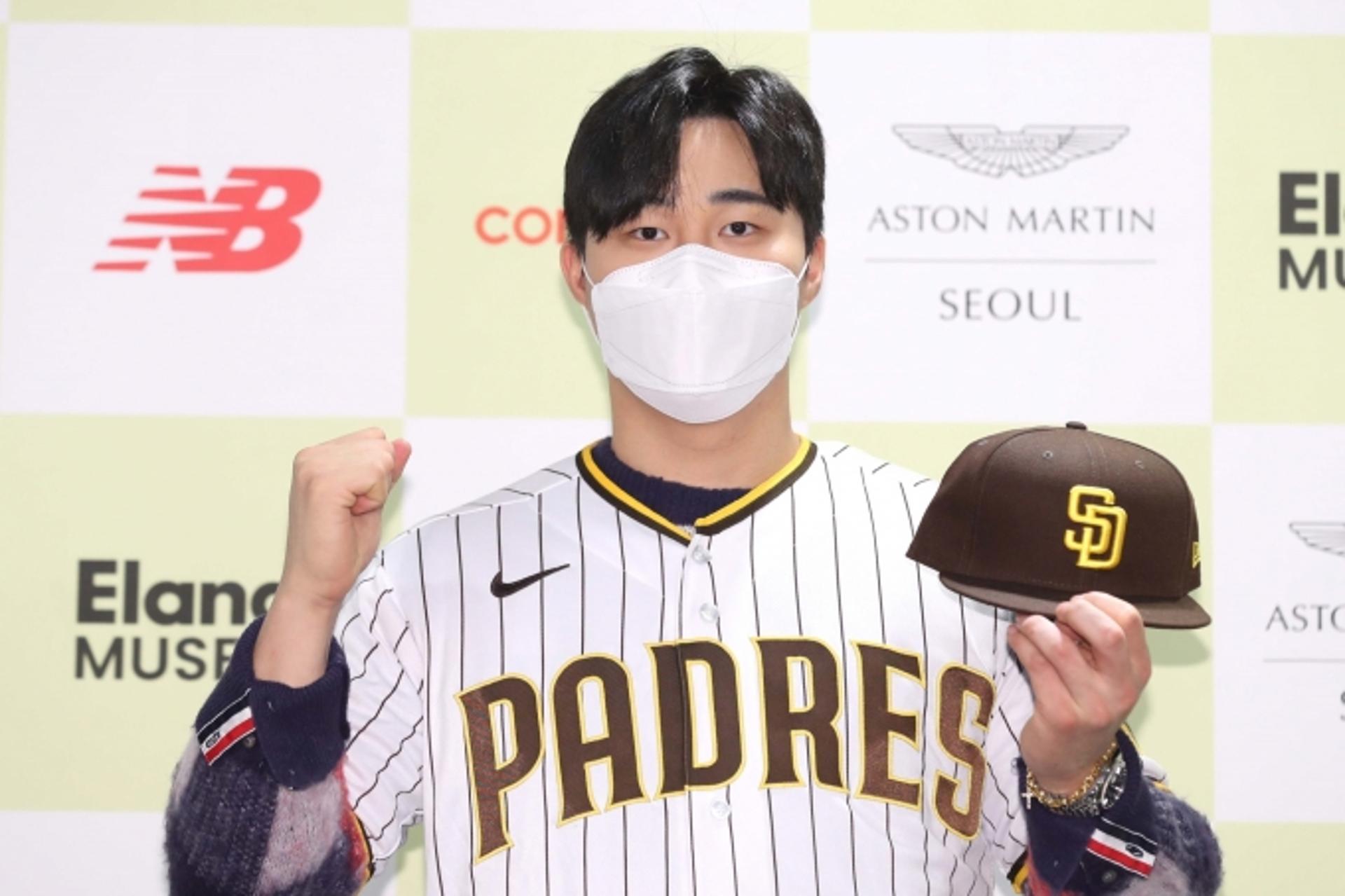 김하성, MLB 시범경기 개막전 선발 출전할까