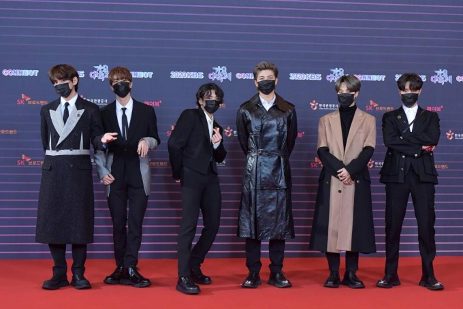 2020 올해의 노래 'BTS 다이너마이트'… "우리를 밝게 만든 음악"
