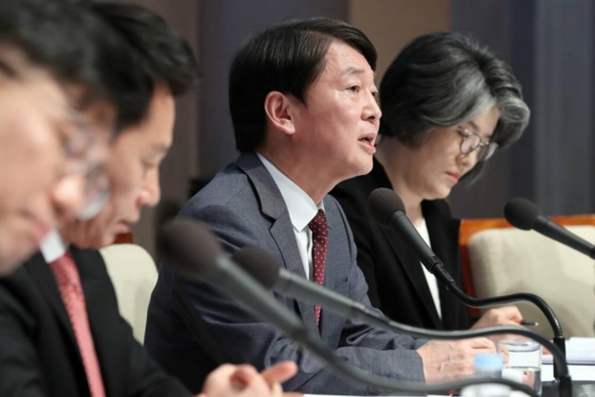 서울시장 후보 안철수, 국민의힘 나경원·오세훈에도 앞섰다