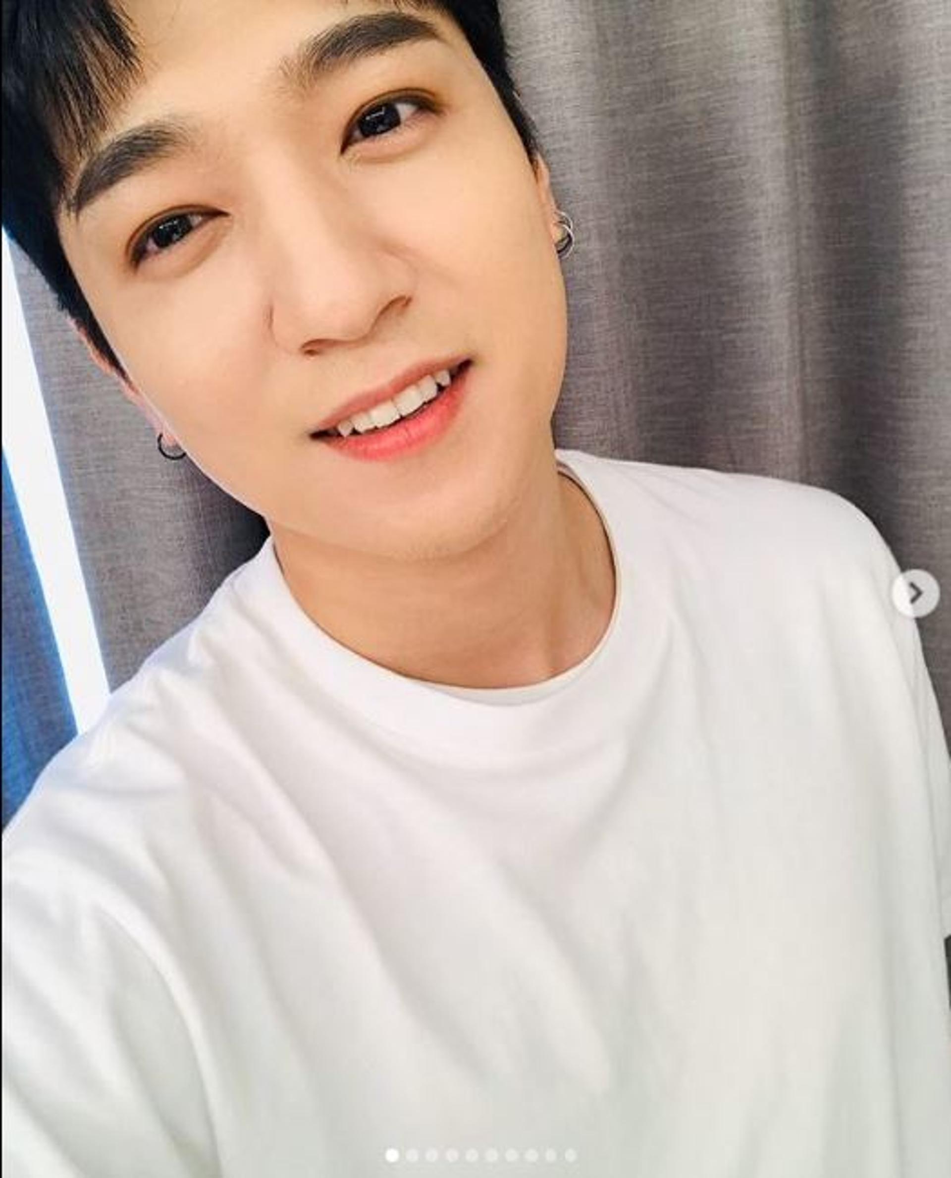 데이식스 성진 입대… 제이 "사랑한데이"