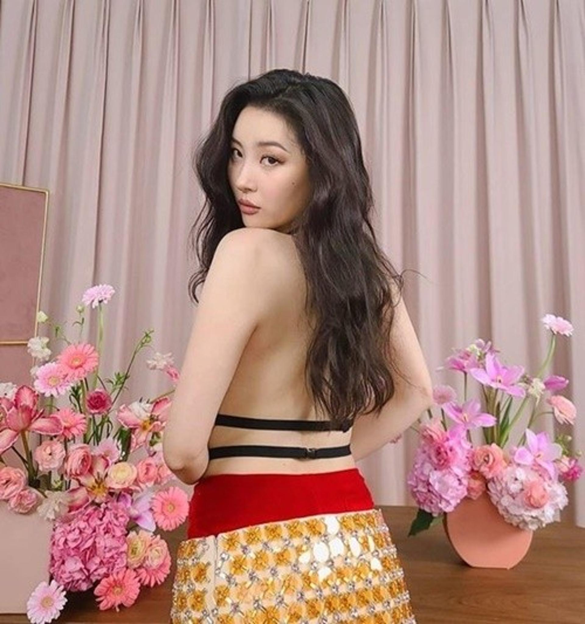 "헉! 누드 아니지?"… 선미, 아찔한 뒤태에 '충격'
